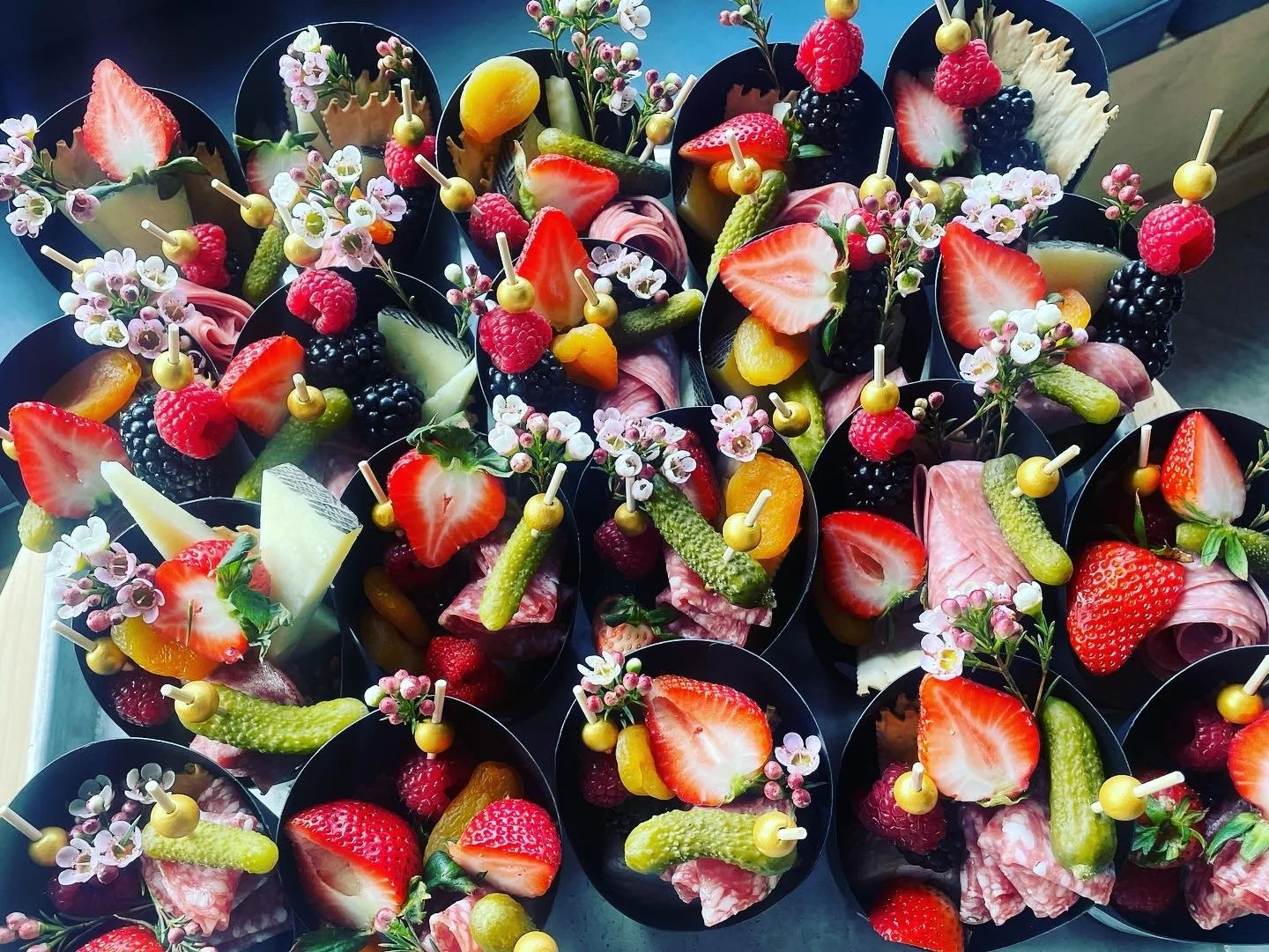 Charcuterie Cups \\ Dozen