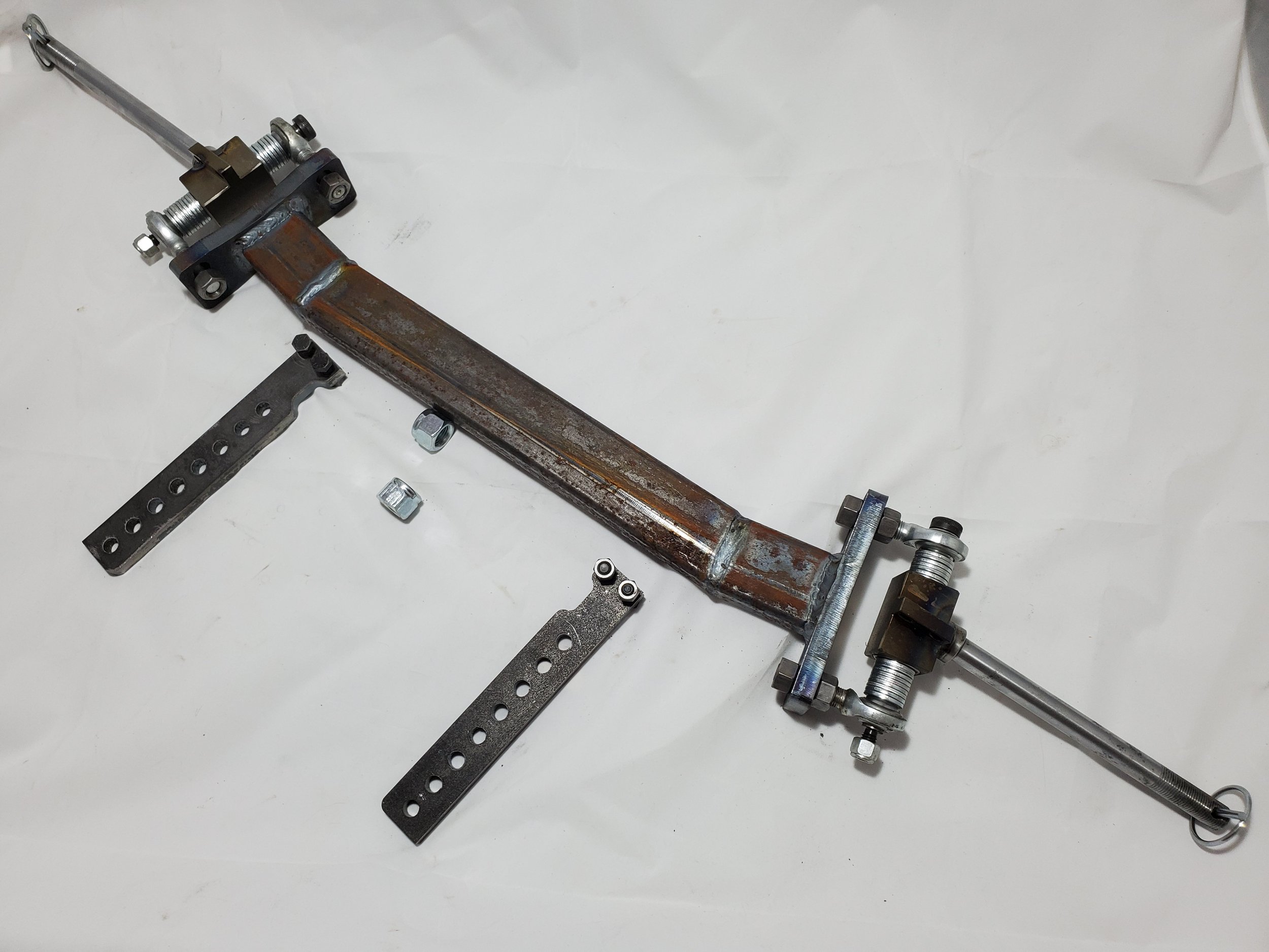 Front axle and spindles — CARRIER PERFORMANCE