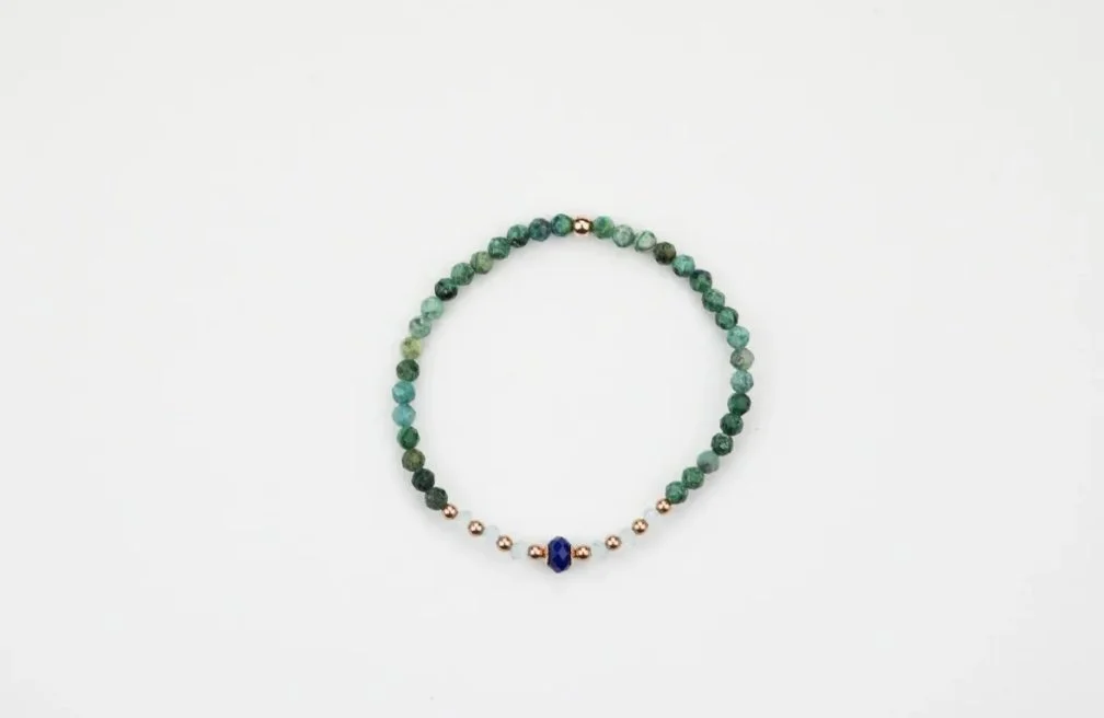 Lapis Lazuli activates the third eye and aligns you with your inner knowing. It deepens spiritual connection and supports the courage to live your truth in full alignment.