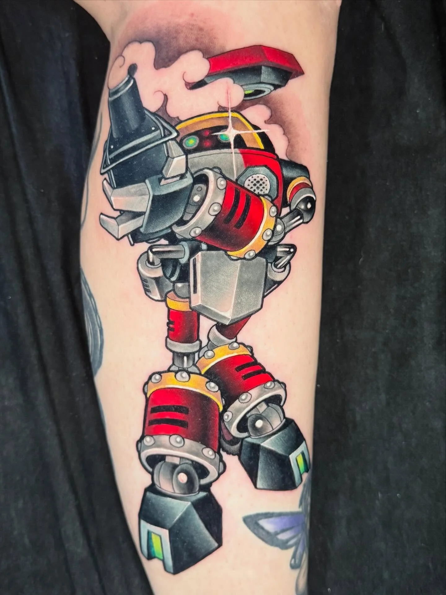 E-102 Gamma from Sonic the hedgehog 💨🔅 Done at @folkloretattoocompany #sonictattoo #videogametattoo #gamertattoo #sega #sonicthehedgehog