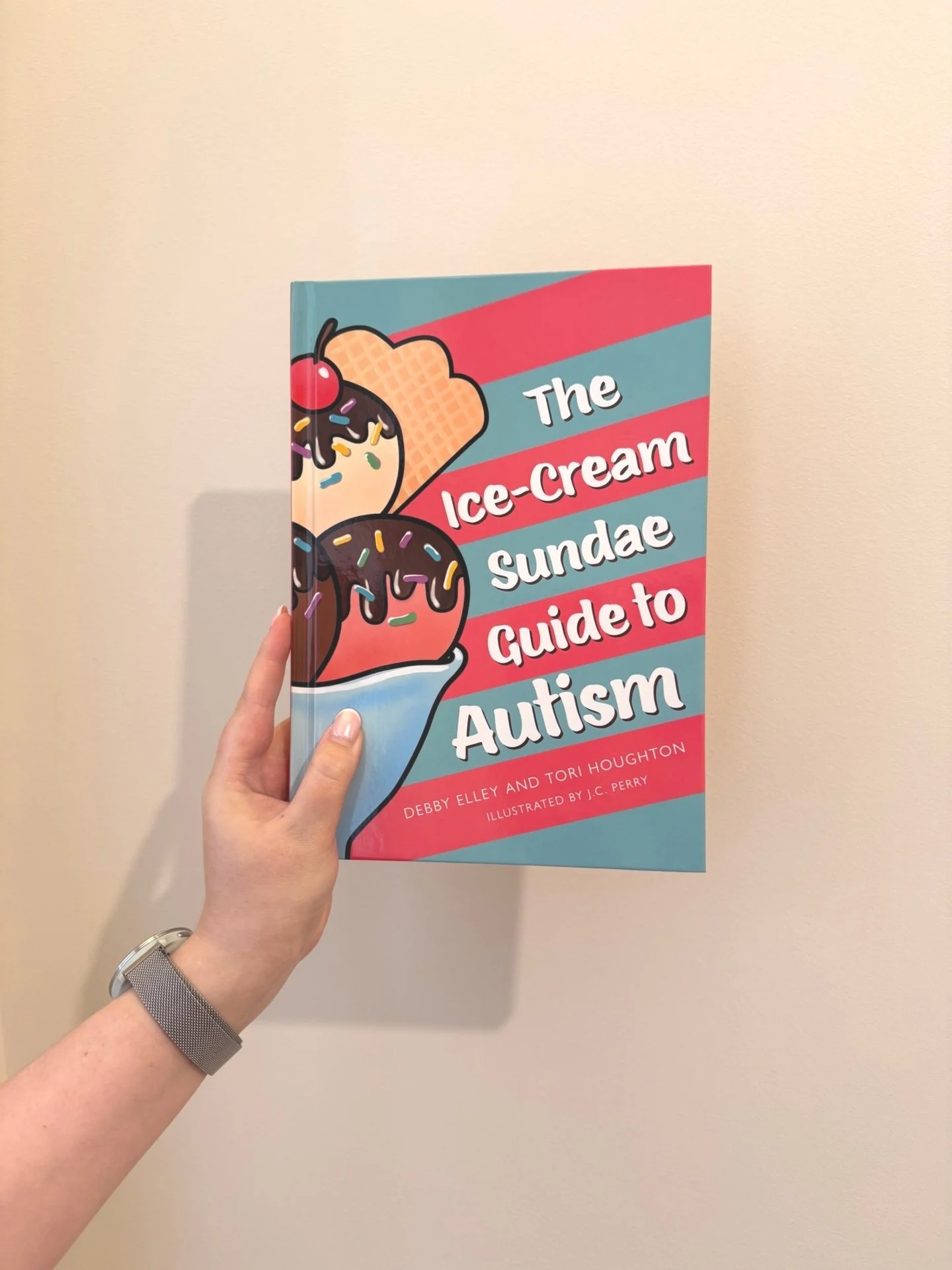 The Ice-Cream Sundae Guide to Autism uses an ice cream sundae to explain autism, with different scoops and toppings representing things like sensory differences, communication, and thinking styles. It shows that every autistic person has their own un