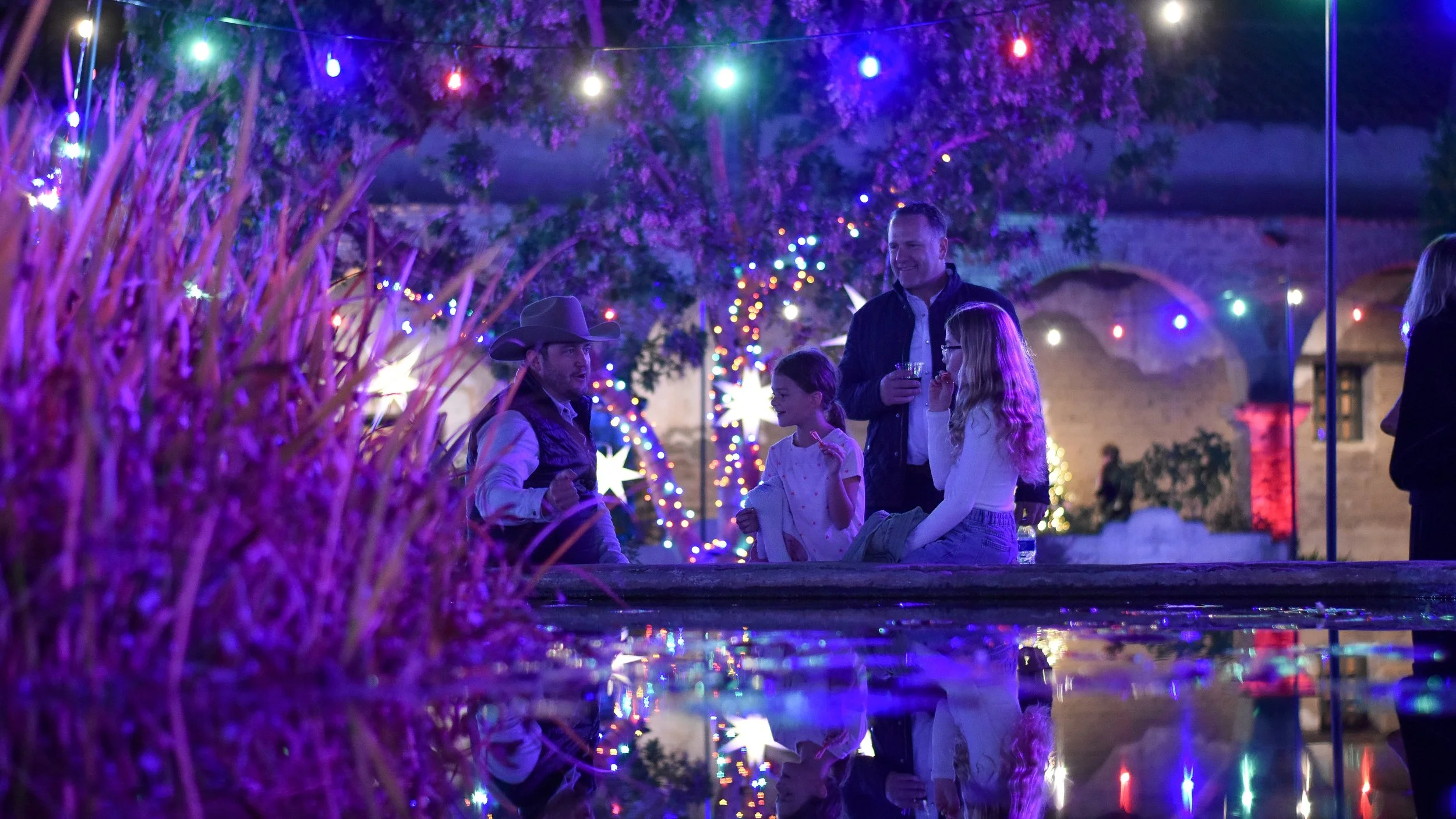 HUY_12_04_22_CAPISTRANO LIGHTS-25.jpg