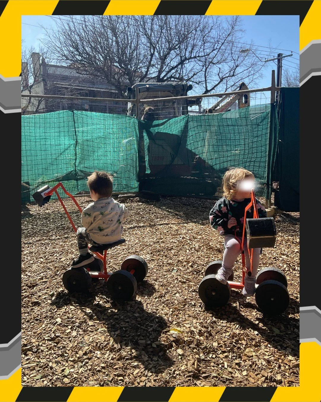 🚧 Our yard construction is coming along nicely! 👷&zwj;♀️👷&zwj;♂️

The children have been fascinated watching the construction happening around our yard, and it has inspired plenty of construction play of their own! 🚜

👷&zwj;♀️🚧

#LearningThroug