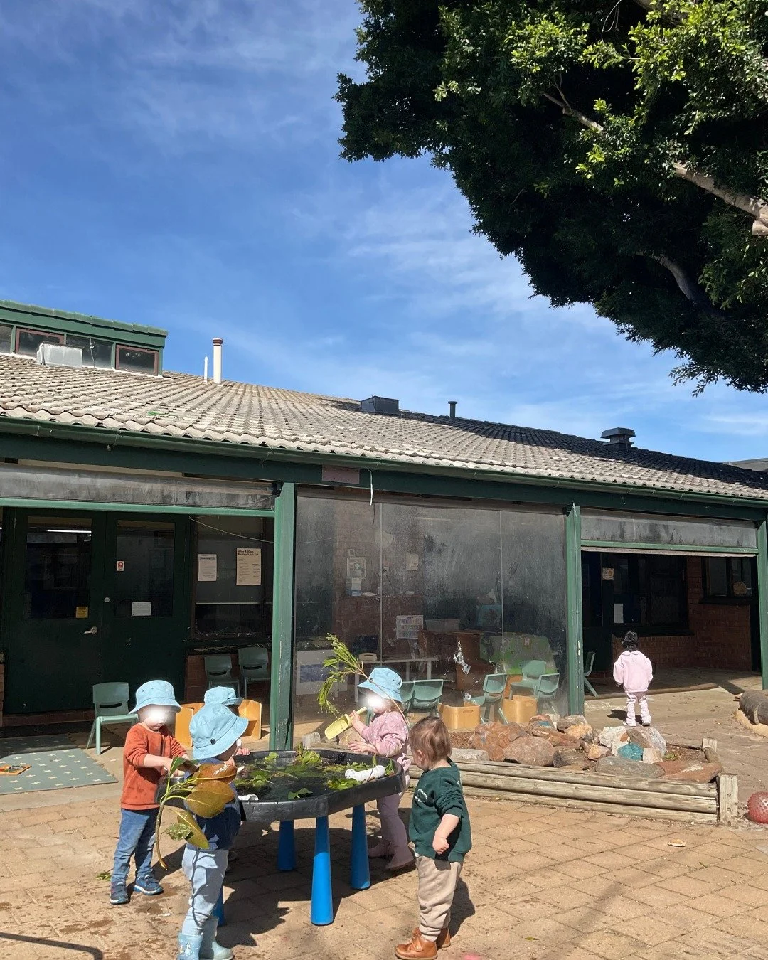 🌸 Spring has sprung! 🌿☀️

With the warmer sunshine and beautiful spring weather, we&rsquo;ve been making the most of every opportunity to get outdoors and connect with nature! 🌼

Book a tour with us on 8231 9195 🌸☀️🌿

#SpringIsHere #NaturePlay #