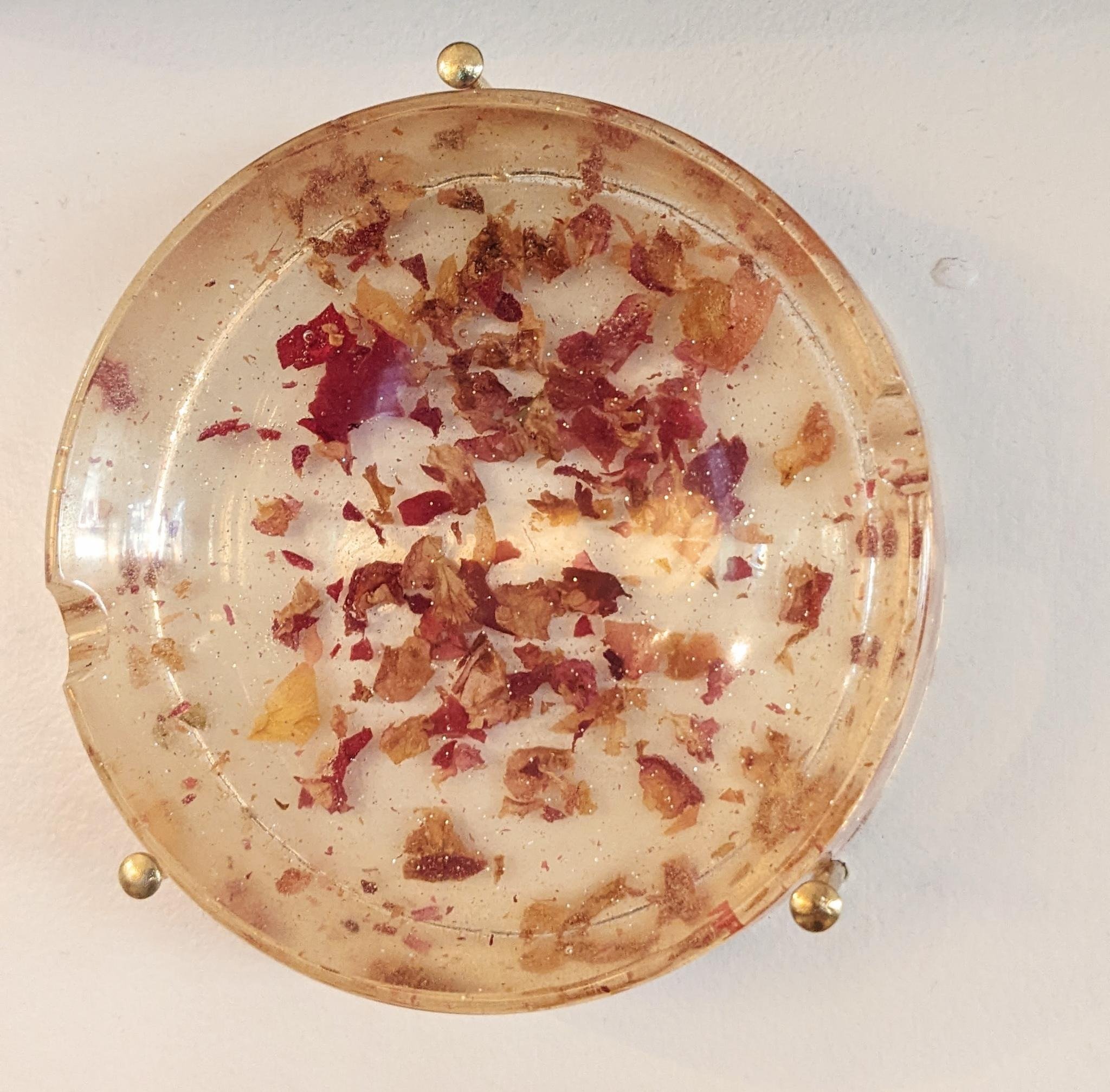 Rose ashtray 1