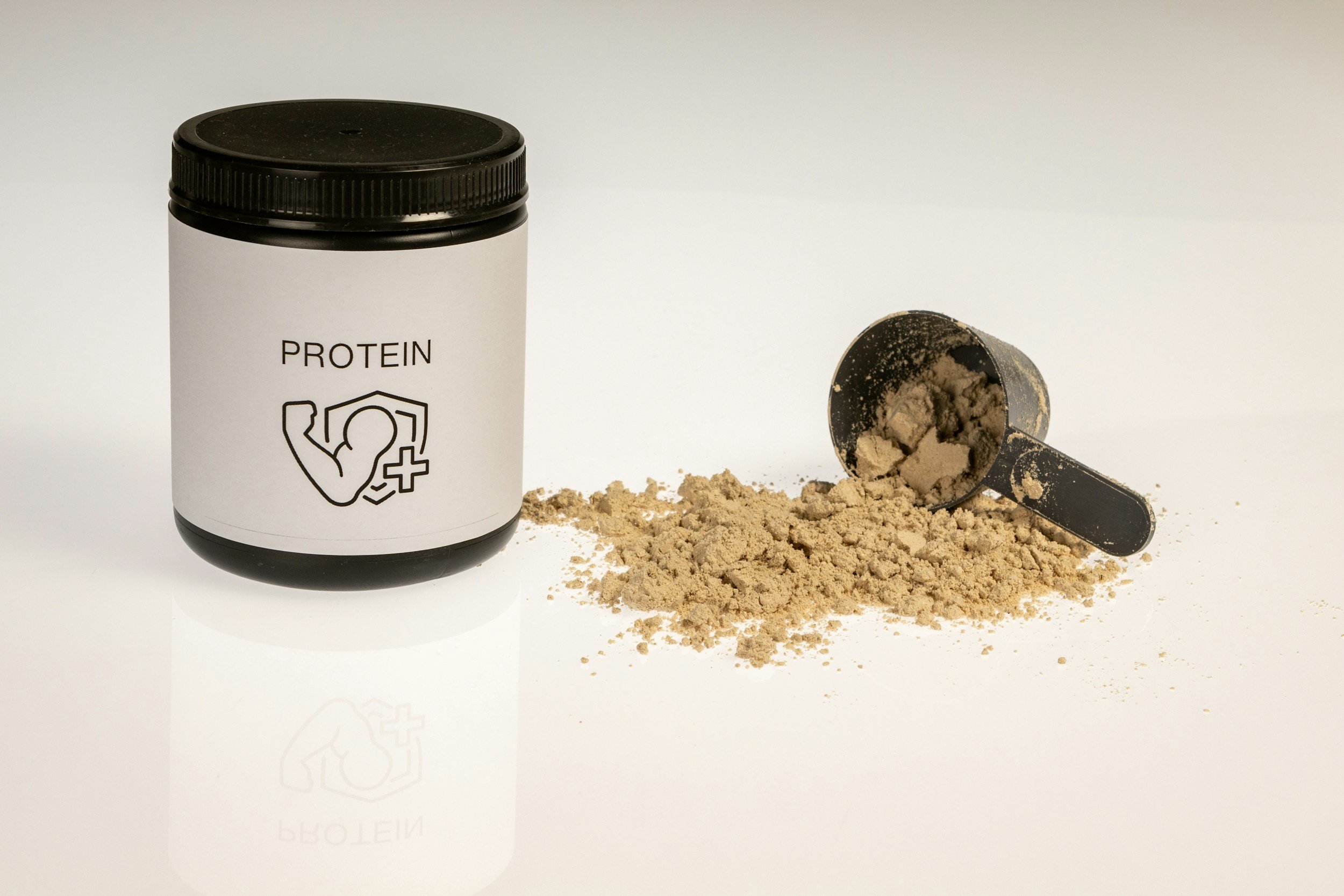 New report flags lead in many protein powders and shakes
