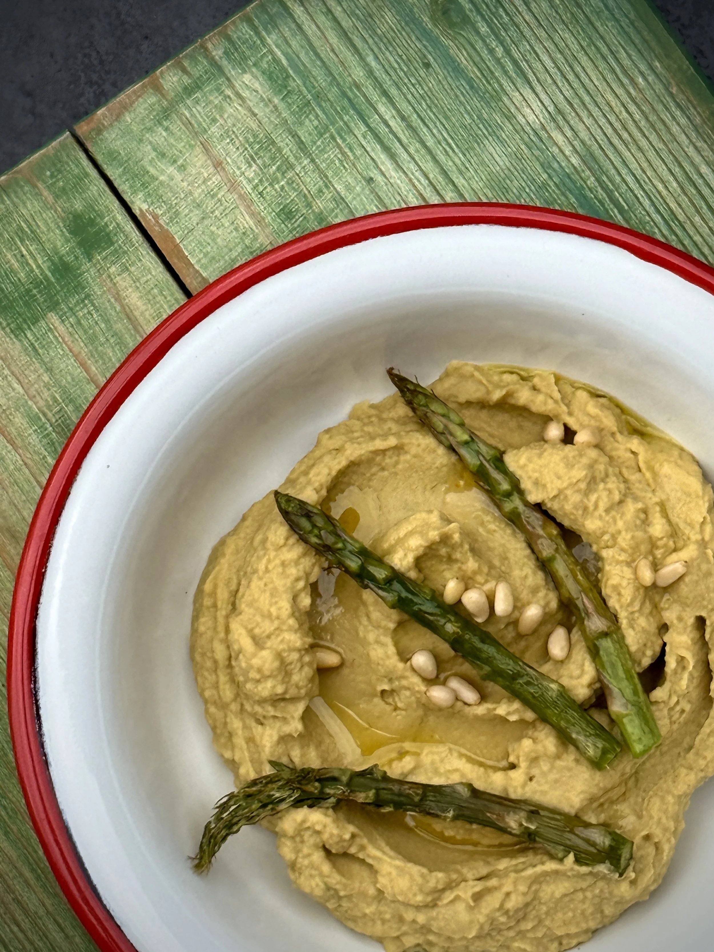 Avocado Hummus With Roasted Asparagus