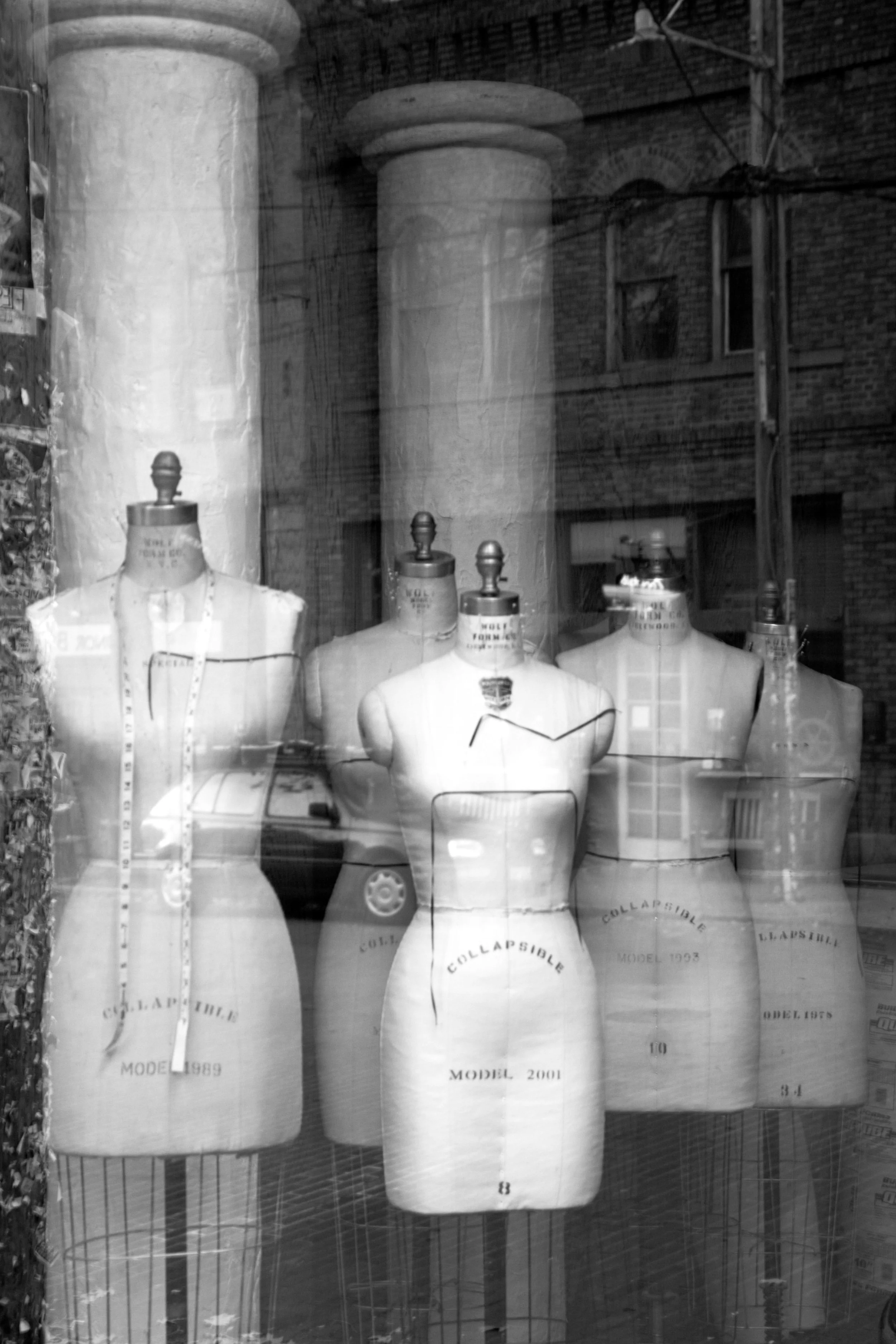 VictoriaBjorklund_GlassFigments_05.jpg
