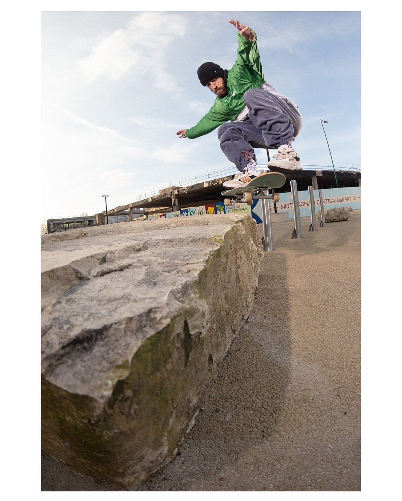 A quick switch wallie on a rock from @holttight___ at the weekend. 🙌⁣
⁣
#skateboardphotography #nottinghamskateboarding @skatenottingham