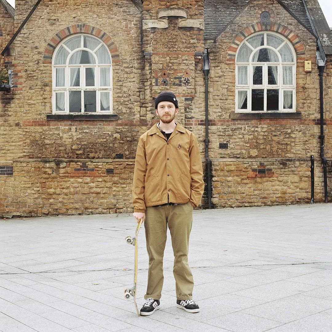 Joe is one of the longest-serving skate photographers of Notts, the creative arm of @wearesupereight, and loves a heelflip!

@joewalchester #filmaintdead #hasselblad500cm #nottinghamskateboarding @skatenottingham