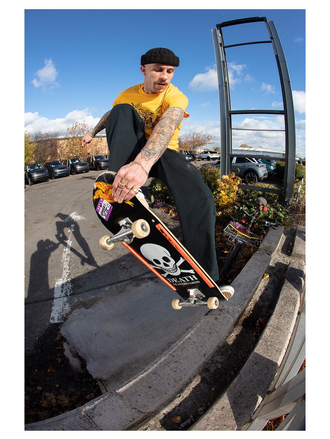 A fun little Chilwell session with @scarce____xx recently, making the most of another Bevan jersey barrier creation!⁣
⁣
Normally you&rsquo;d probably avoid your own shadow in a photo, but I like this one - an extra detail of the photo that hints at i