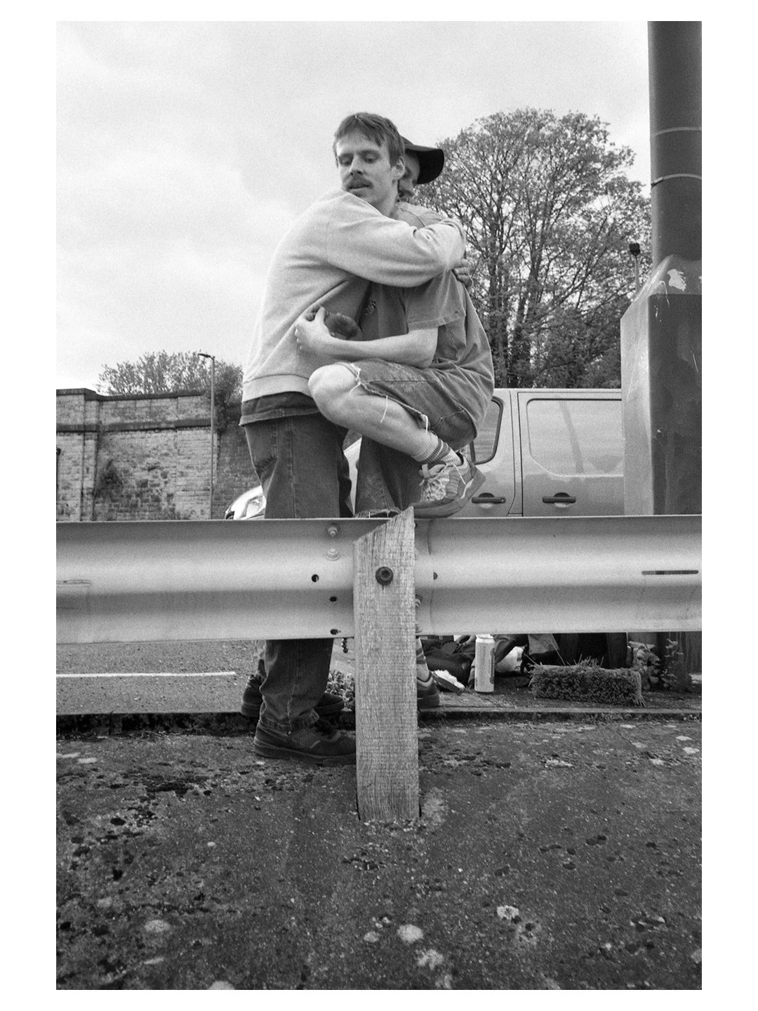 The moments in-between of a day in Mansfield!⁣
⁣
Olympus XA2 &amp; Kodak Tri-X.⁣
⁣
@lensfayre #filmaintdead #mansfieldskateboarding #nottinghamskateboarding @skatenottingham