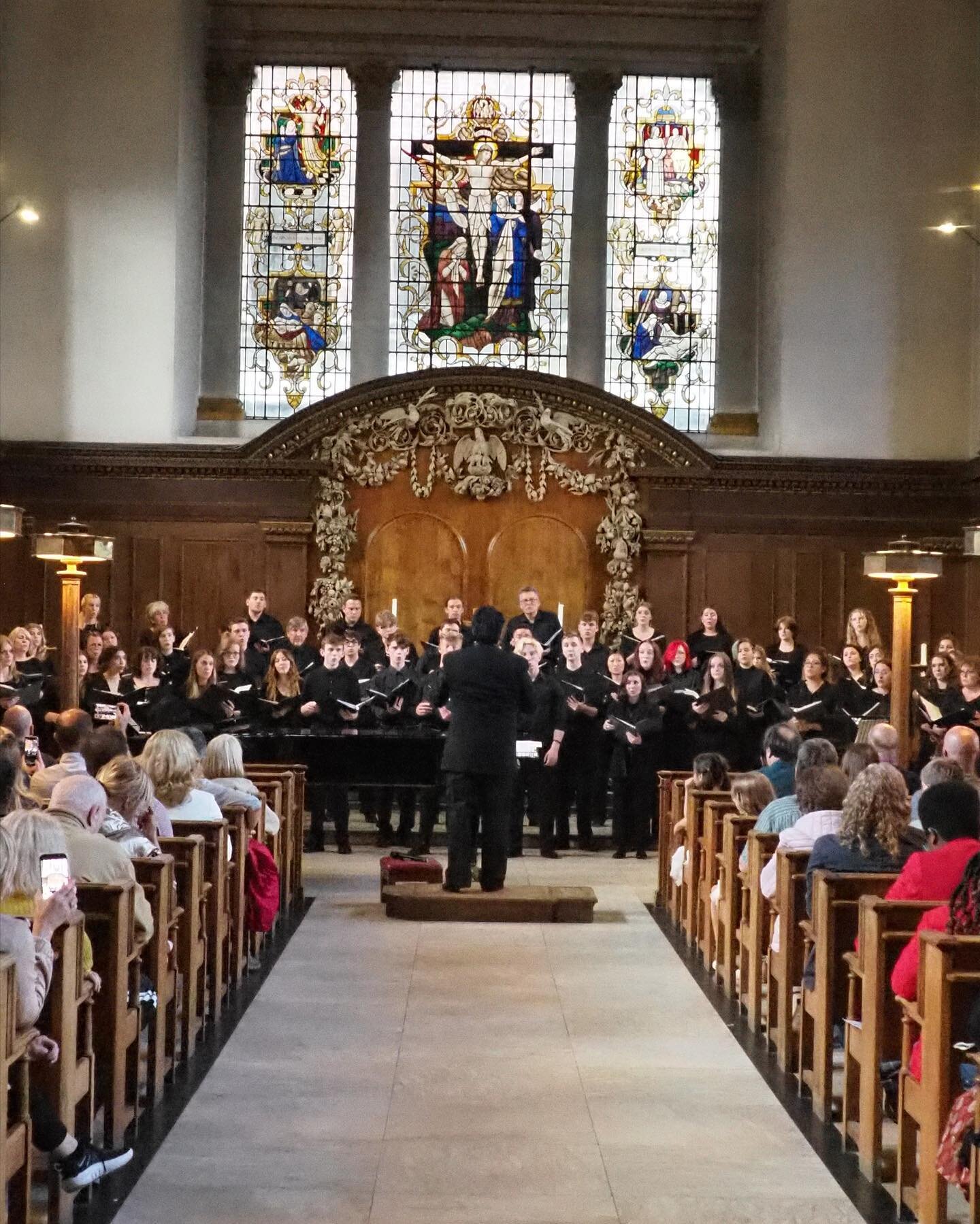 Artistic Director Kyle Fleming directs 3 American touring choirs; Colorado Repertory Singers, Rocky Mountain High School Choir and the Erie Summer Singers at the historic St James Piccadilly London on their tour to England in June 2022, whilst raisin