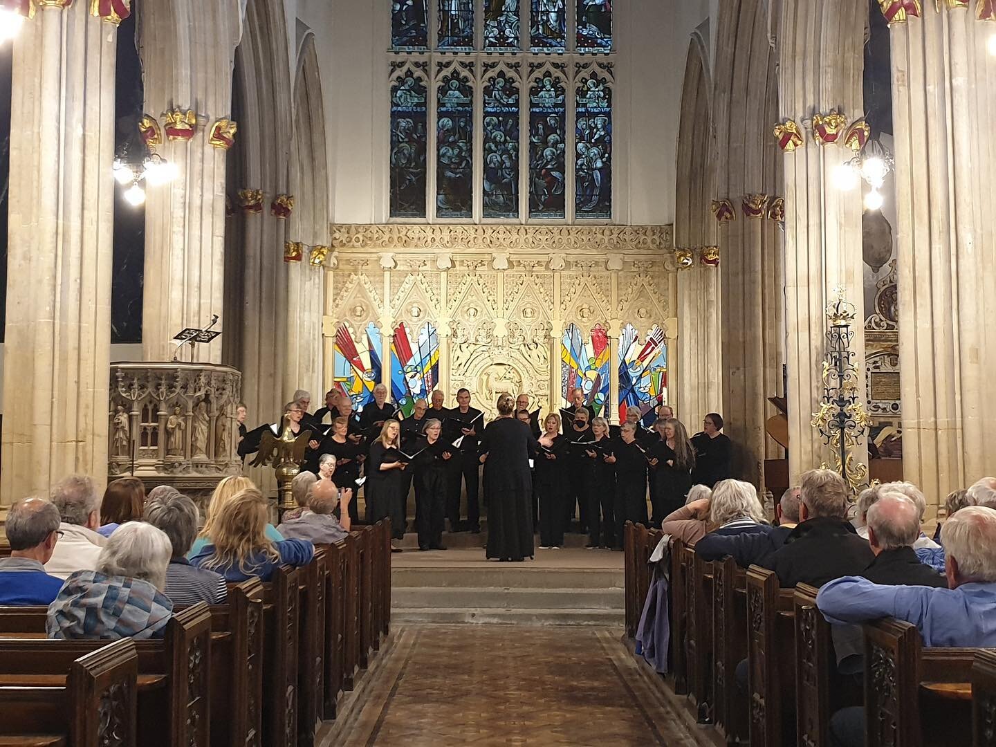 The Roseville Festival Singers enjoying touring the UK in June 2022, with performances in London, Bristol and Edinburgh. The performances in Bristol and Edinburgh included collaborations with local choirs.
&bull;
#rosevillefestivalsingers