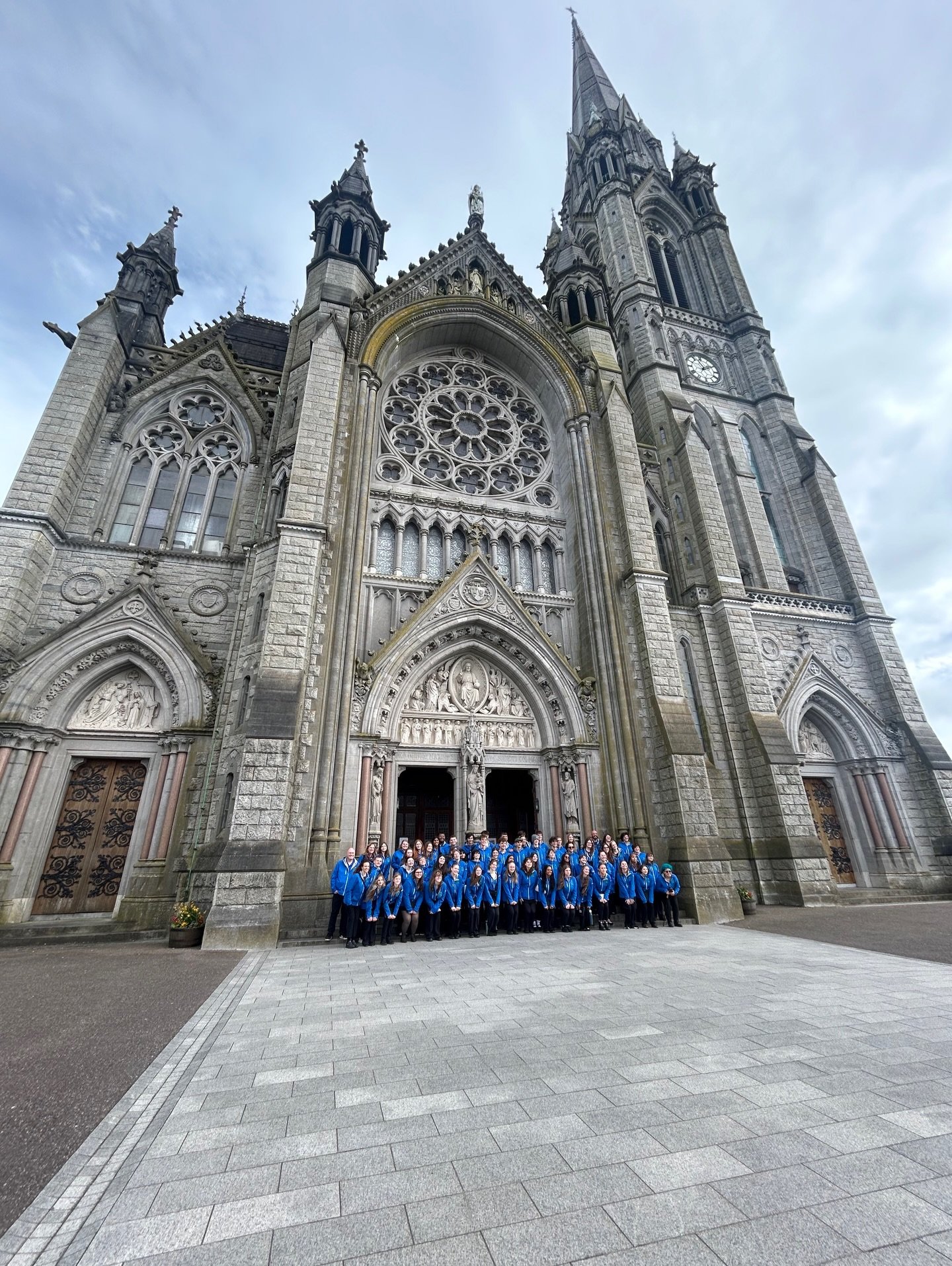@eaganhs_choir filling St Colman&rsquo;s Cathedral with their beautiful voices 🎶✨

Concert 2 out of 3 done, next stop Dublin! ☘️🇮🇪