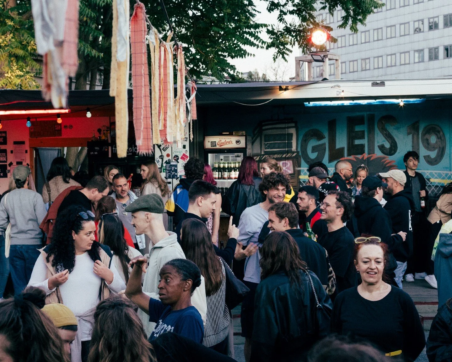 BLOCKPARTY STILLS ❣️🌈

Thank you to everyone involved and making this afternoon / evening happen ❤️
AND EVEN BIGGER thank you to everyone who came by and celebrated the end of Calle Libre Festival 2026 with us <333

@gleisneunzehn @a_party_called