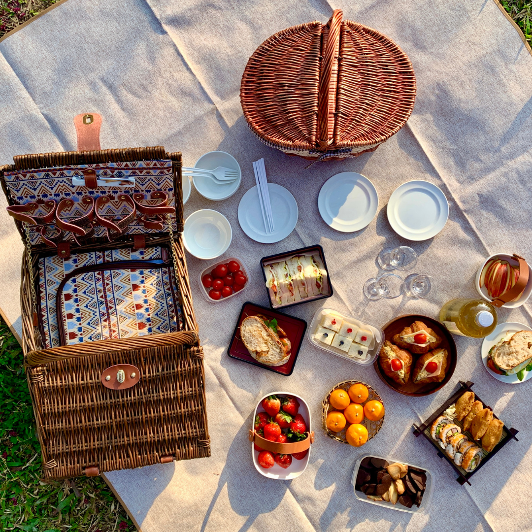 Expert Advice: How To Introduce Your New Partner To Friends and Family