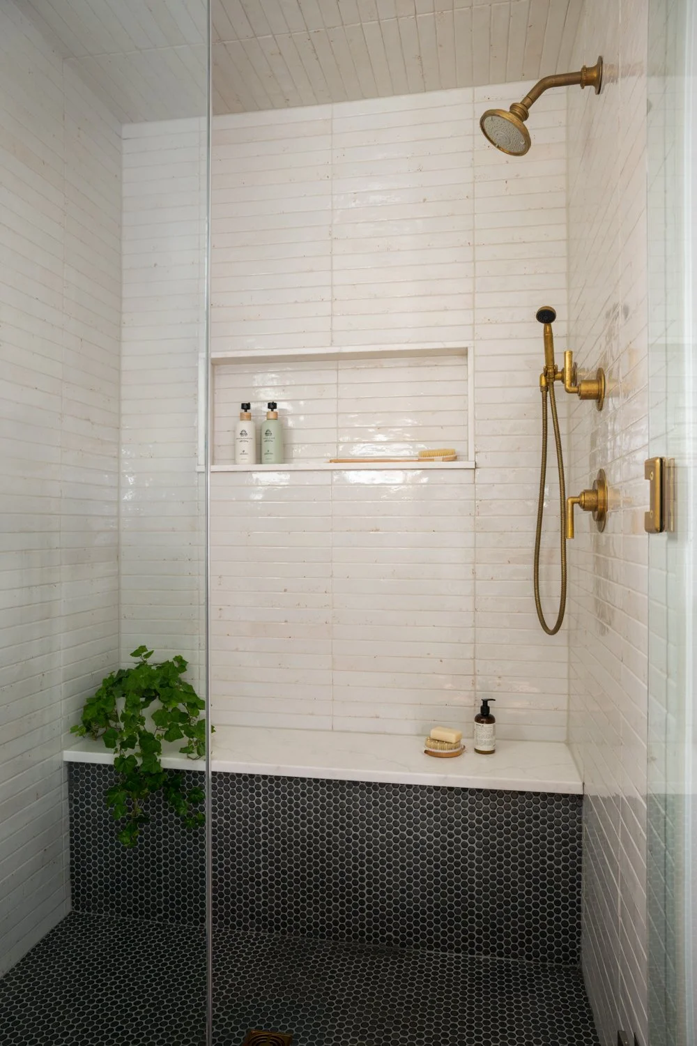 Zephyr and Ore-3.jpg