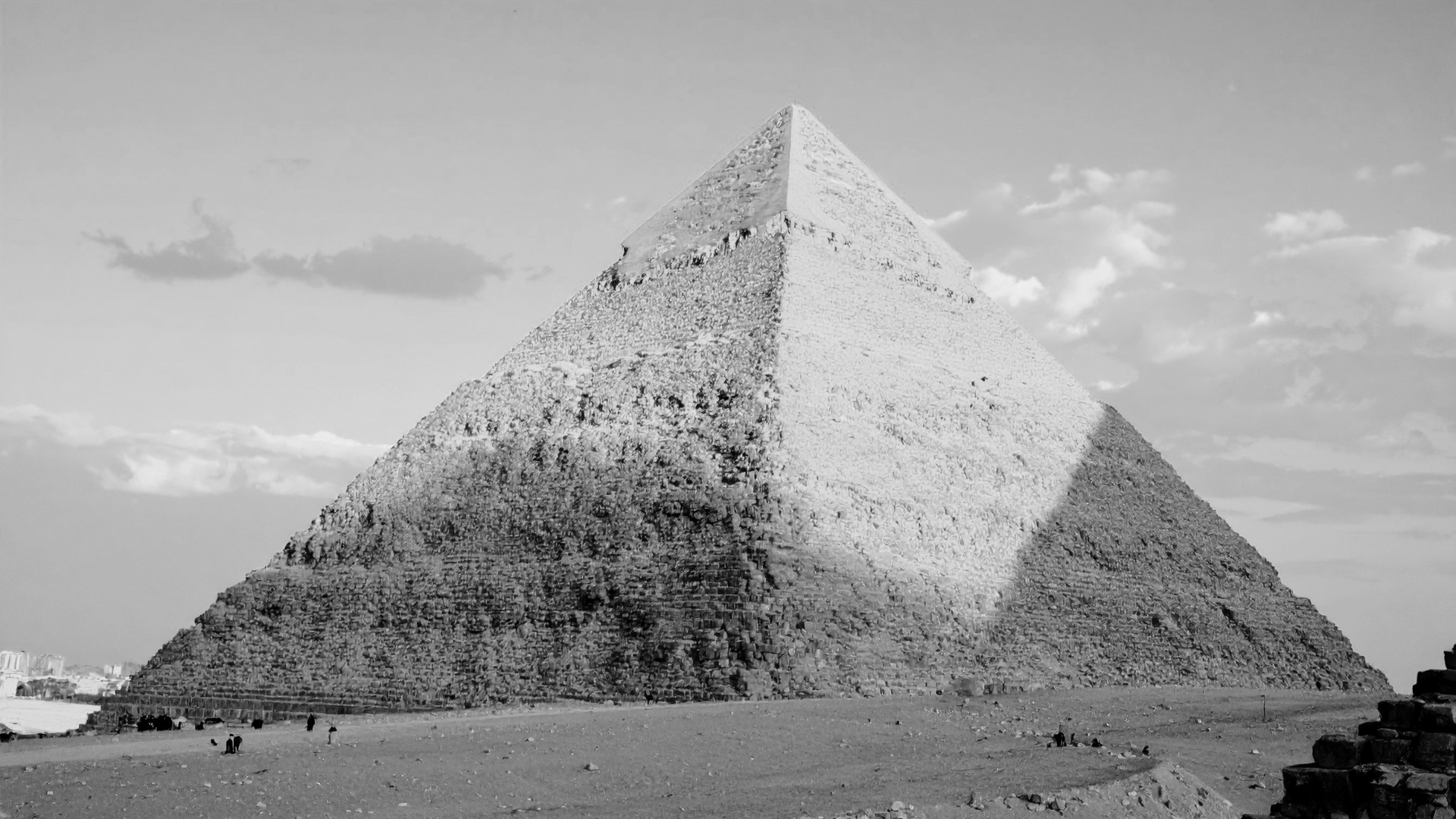 An image of a pyramid representing longevity.