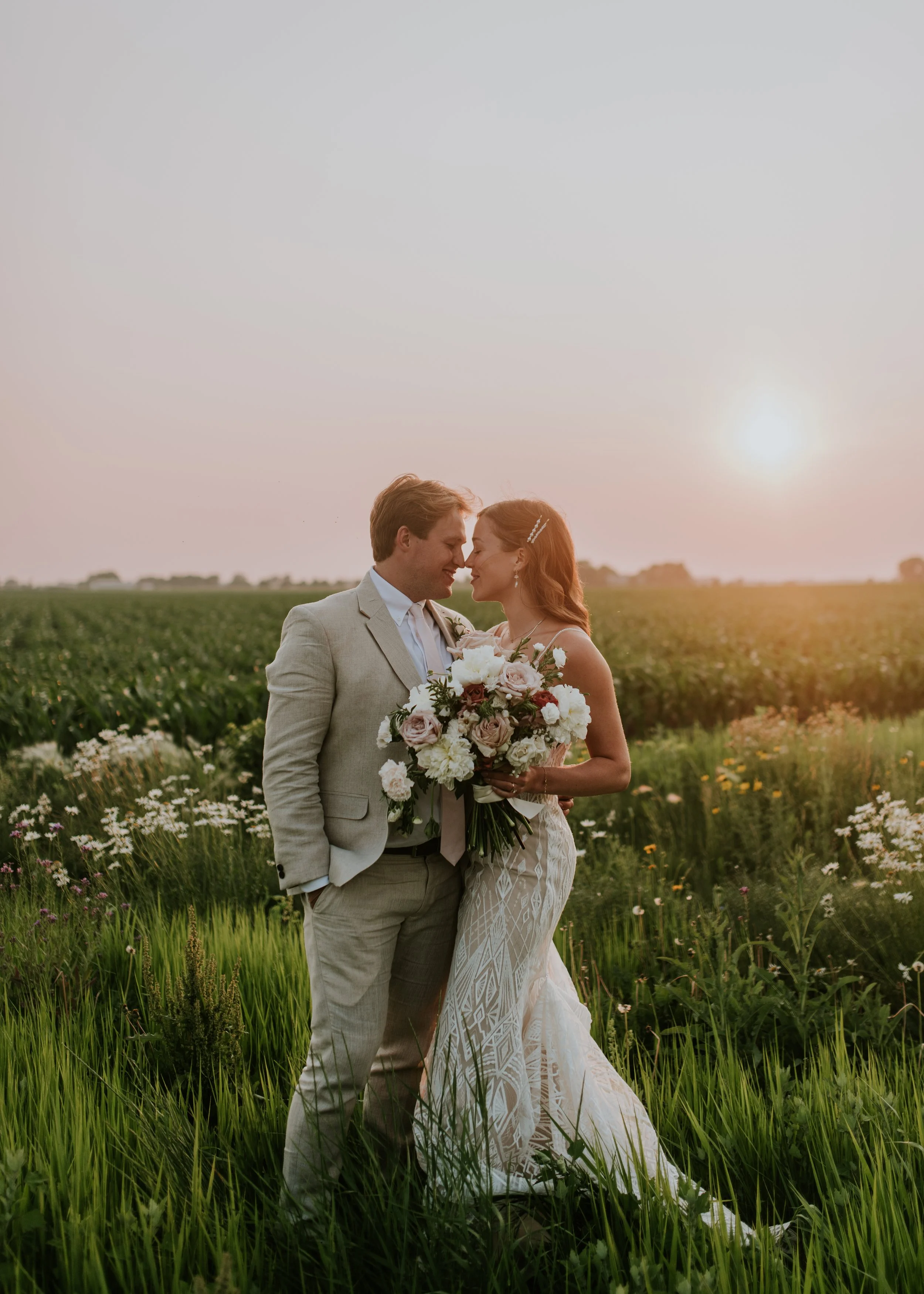 Couple celebrating at Sable Creek Homestead, a luxury barn wedding venue in the Chicago suburbs near Naperville and Oswego, Illinois.