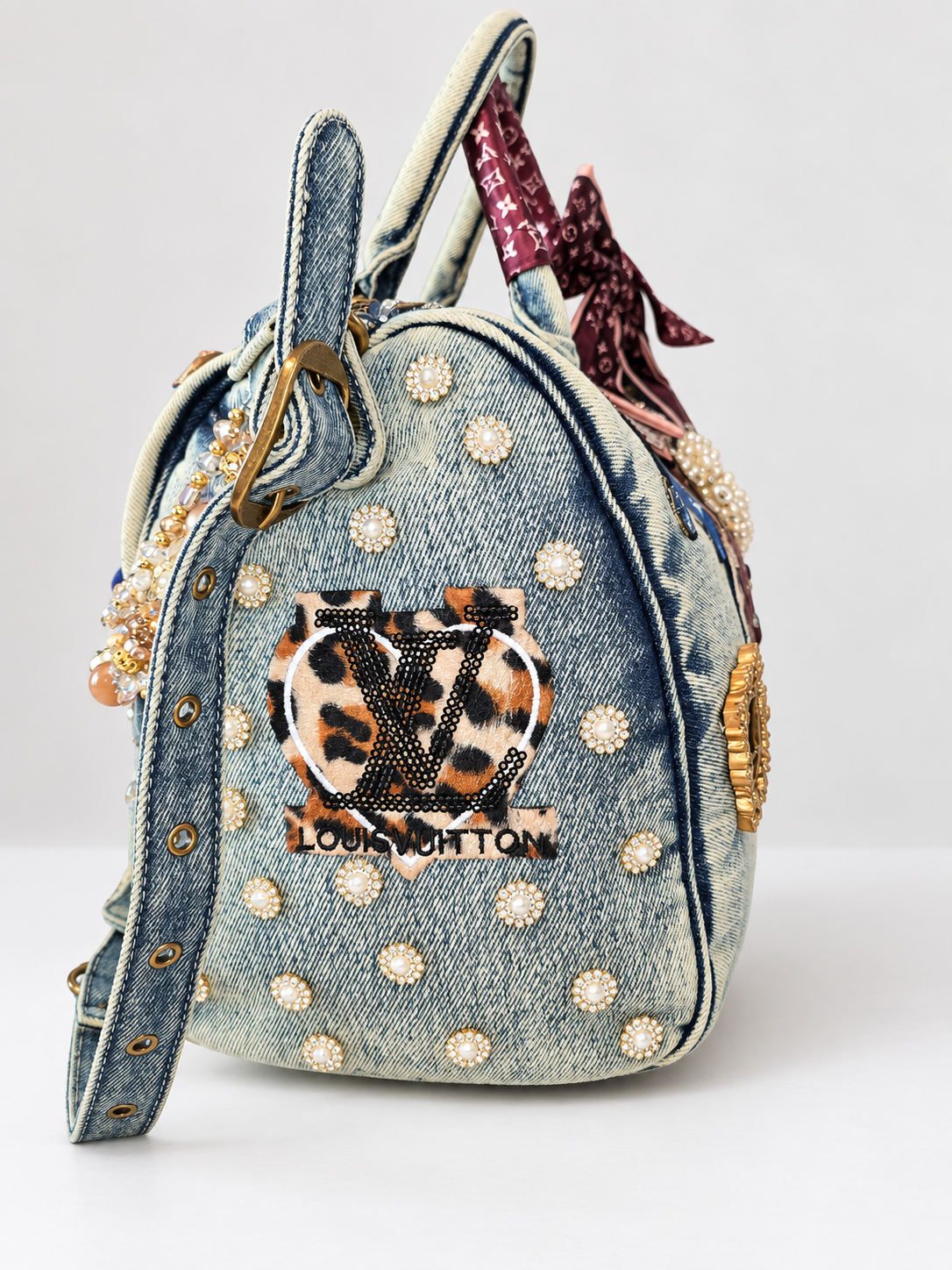 Handmade denim handbag product photo(1).png