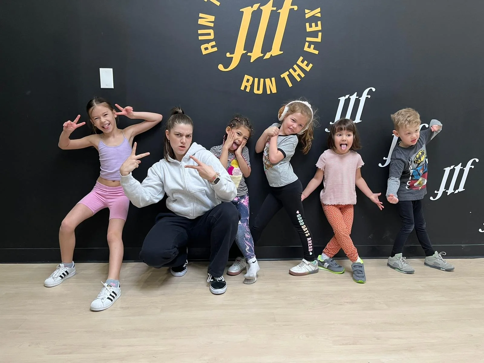 Run The Flex Dance Studio Toronto Hip Hop Dance Classes & More