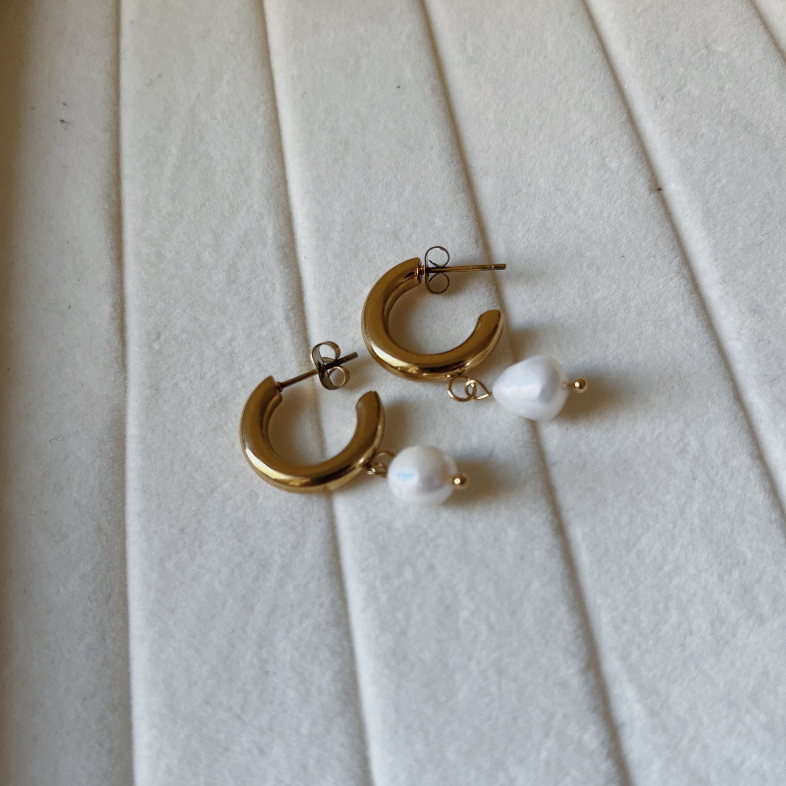 The Pearl Set