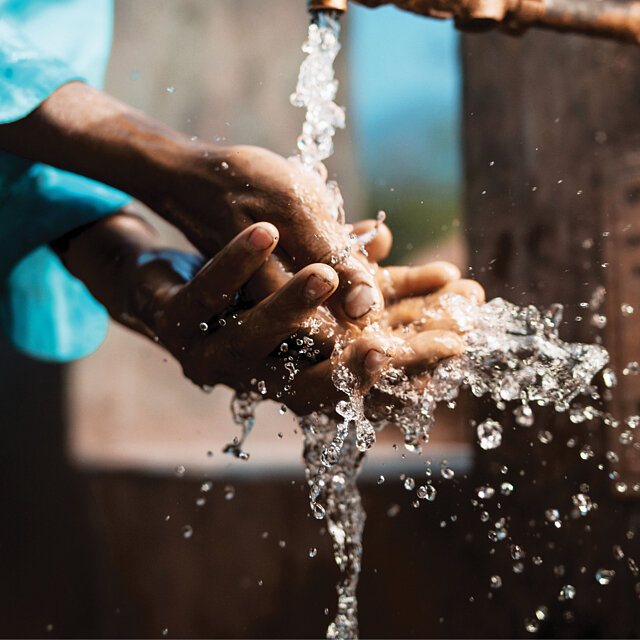 💧 Small actions can make a big difference. ​ 💙🌊 #WorldWaterDay is today March 22nd and kicks off Aveda's Earth Month! Together let's raise awareness for the clean water crisis When we come together, small actions make a powerful impact!

Please co