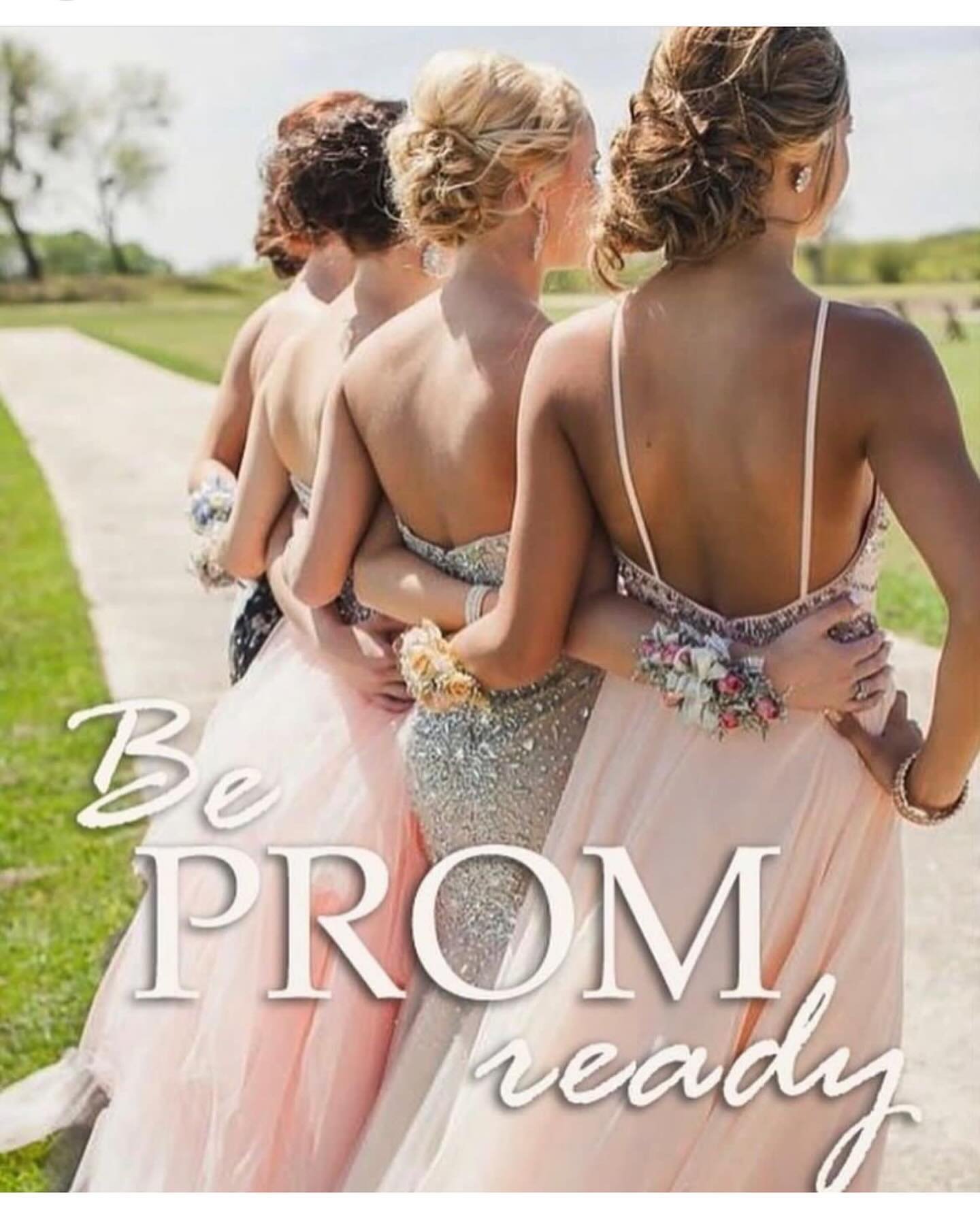 Calling all prom goers! We are here to help you with all your spray tan needs to achieve a healthy glow for your prom night! ✨

We still have openings tomorrow [Friday 4.19] afternoon  if your prom is this weekend or openings the following weeks! 

G