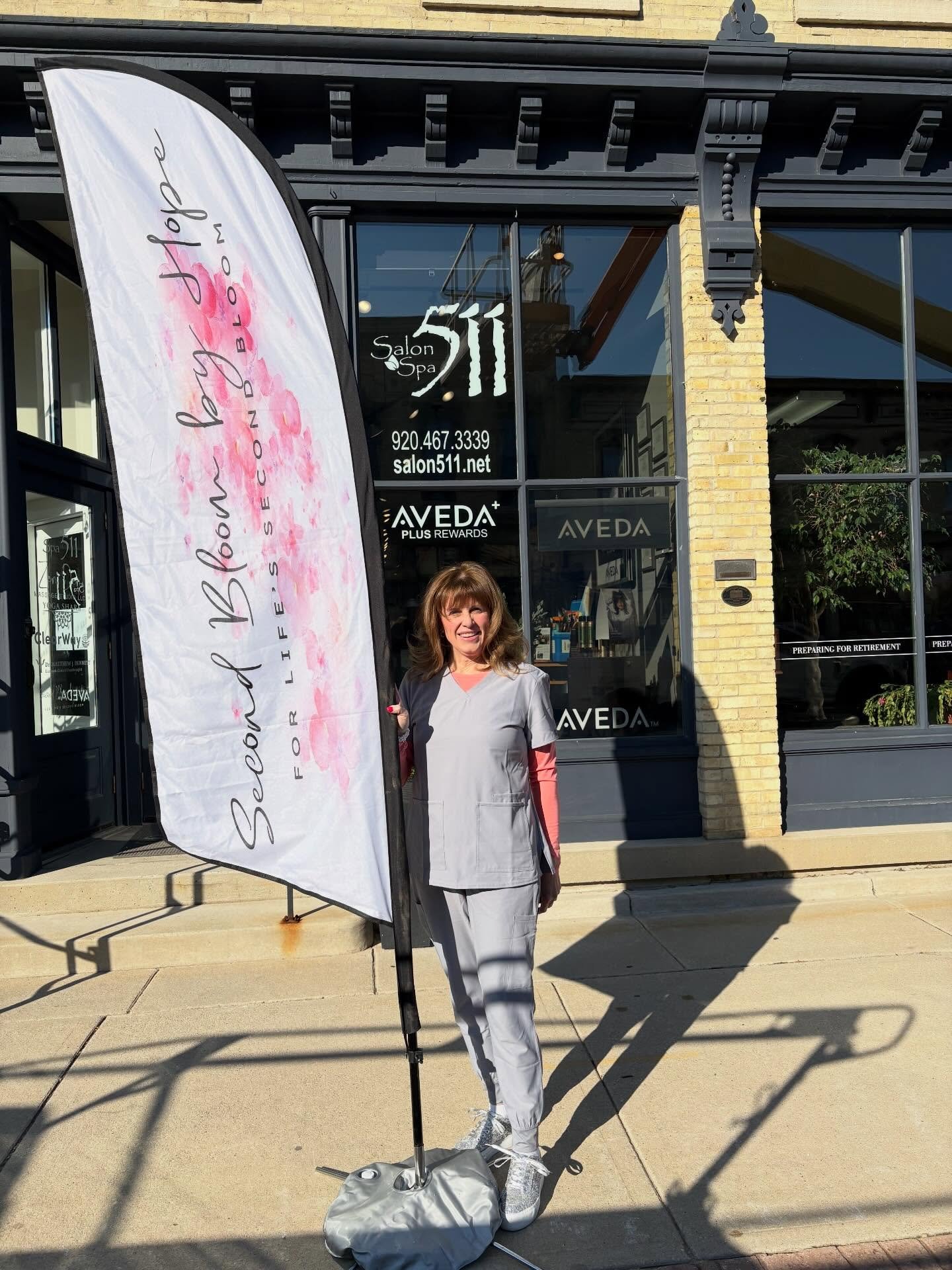 Today is @secondbloom511 grand opening!!! 

We are so excited to be partnering with Hope and being able to offer medical aesthetics to our clients and community!! 

Stop in today to meet Hope and to learn more about her services.

Want to book an app