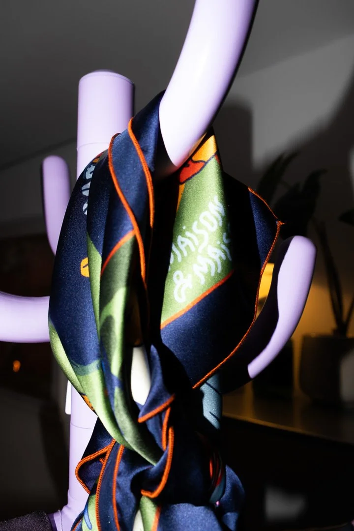 Photos réalisée lors du pop up mode et design suisse à Bulle organisé en collaboration entre Commun et Frousse - Carrés de soie Maison & Maison 