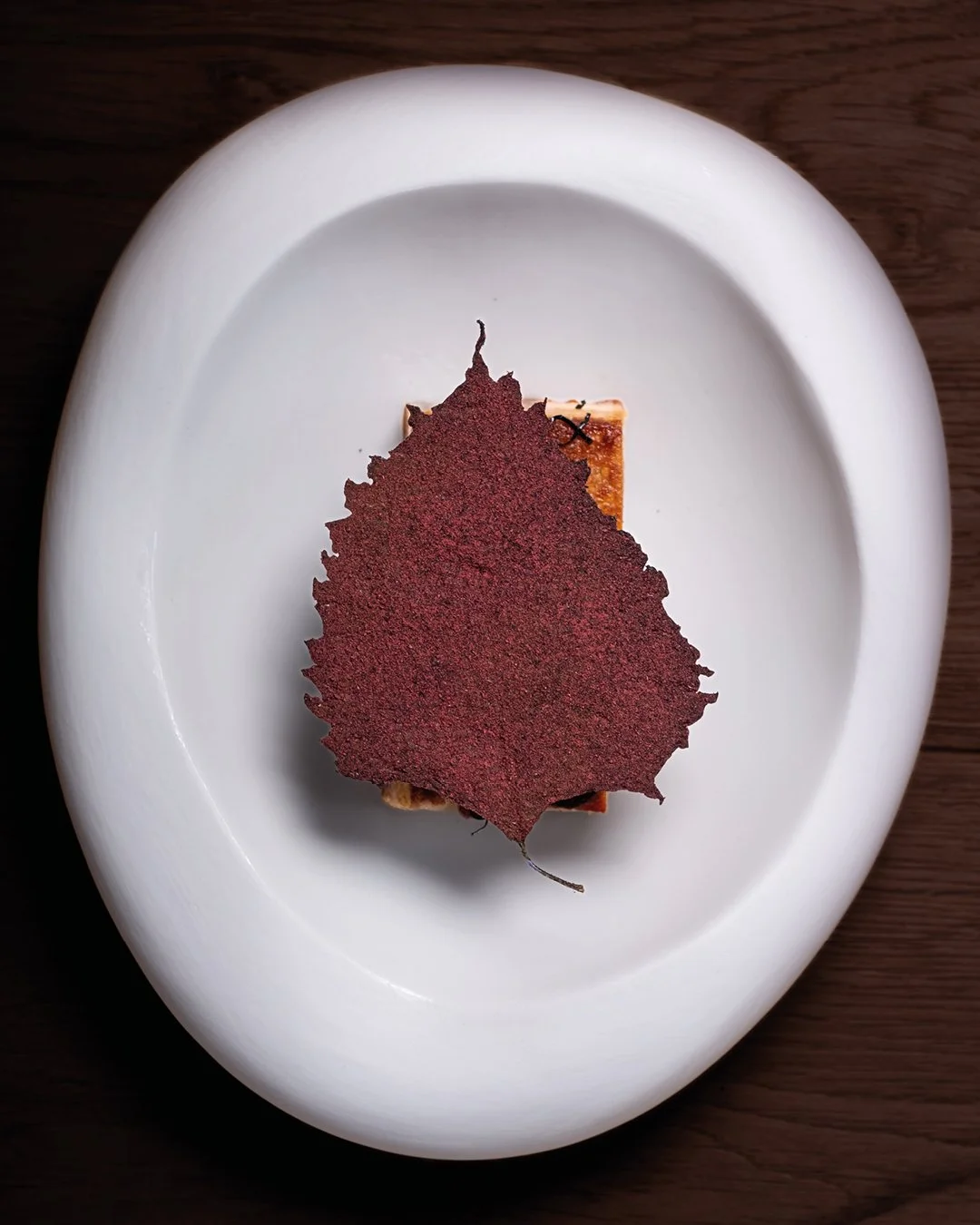 Photographie culinaire réalisée par Paradoxe Studio pour le restaurant gastronomique des Trois Tours en Suisse