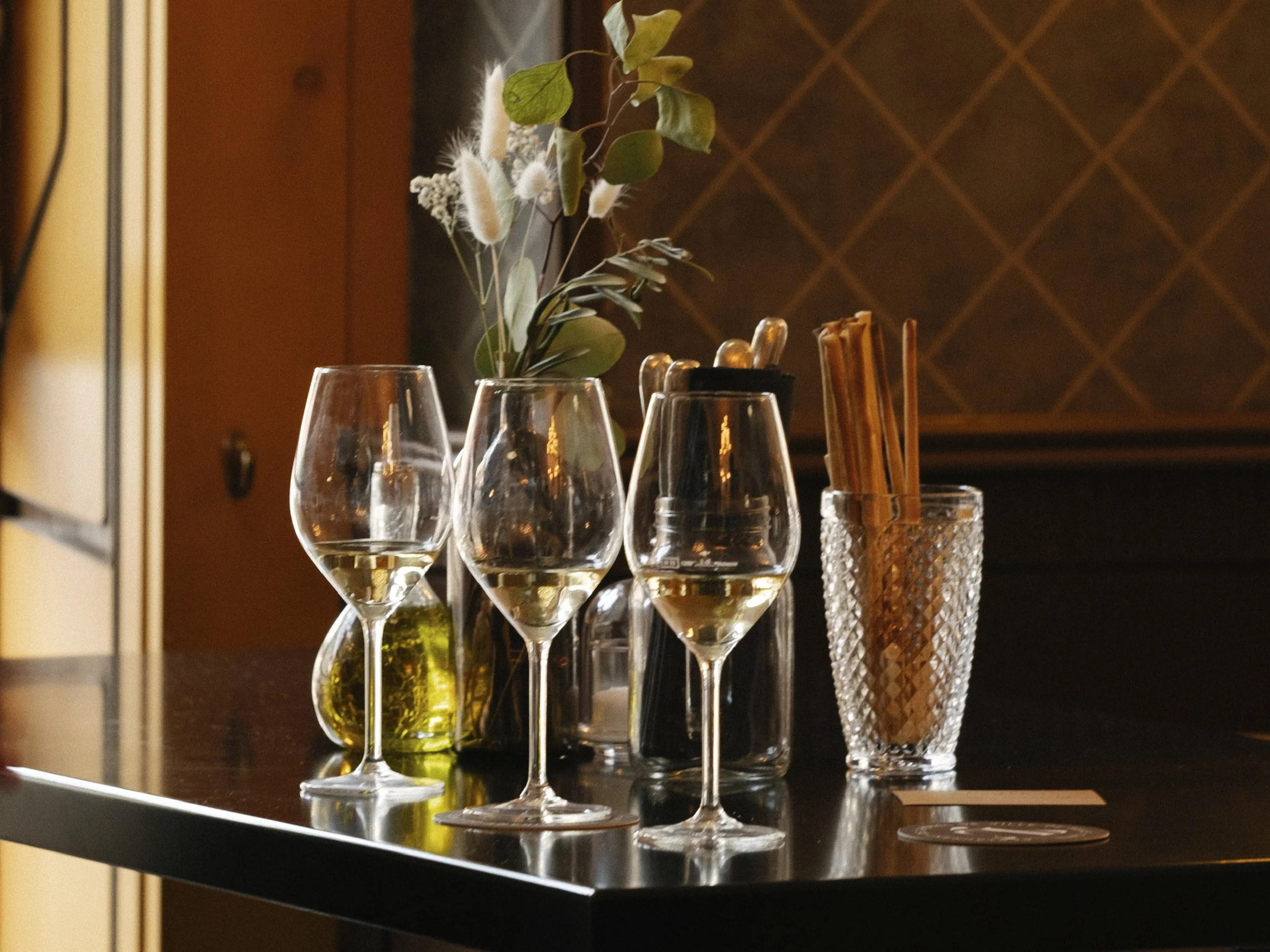 Photographie d'ambiance réalisée pour le Restaurant de l'Hôtel de Ville de Bulle par Paradoxe Studio