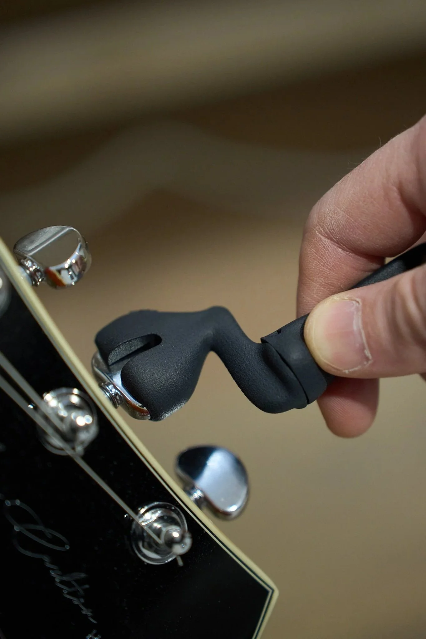 FRTLZR® StringWing Guitar String Winder - Made in Germany