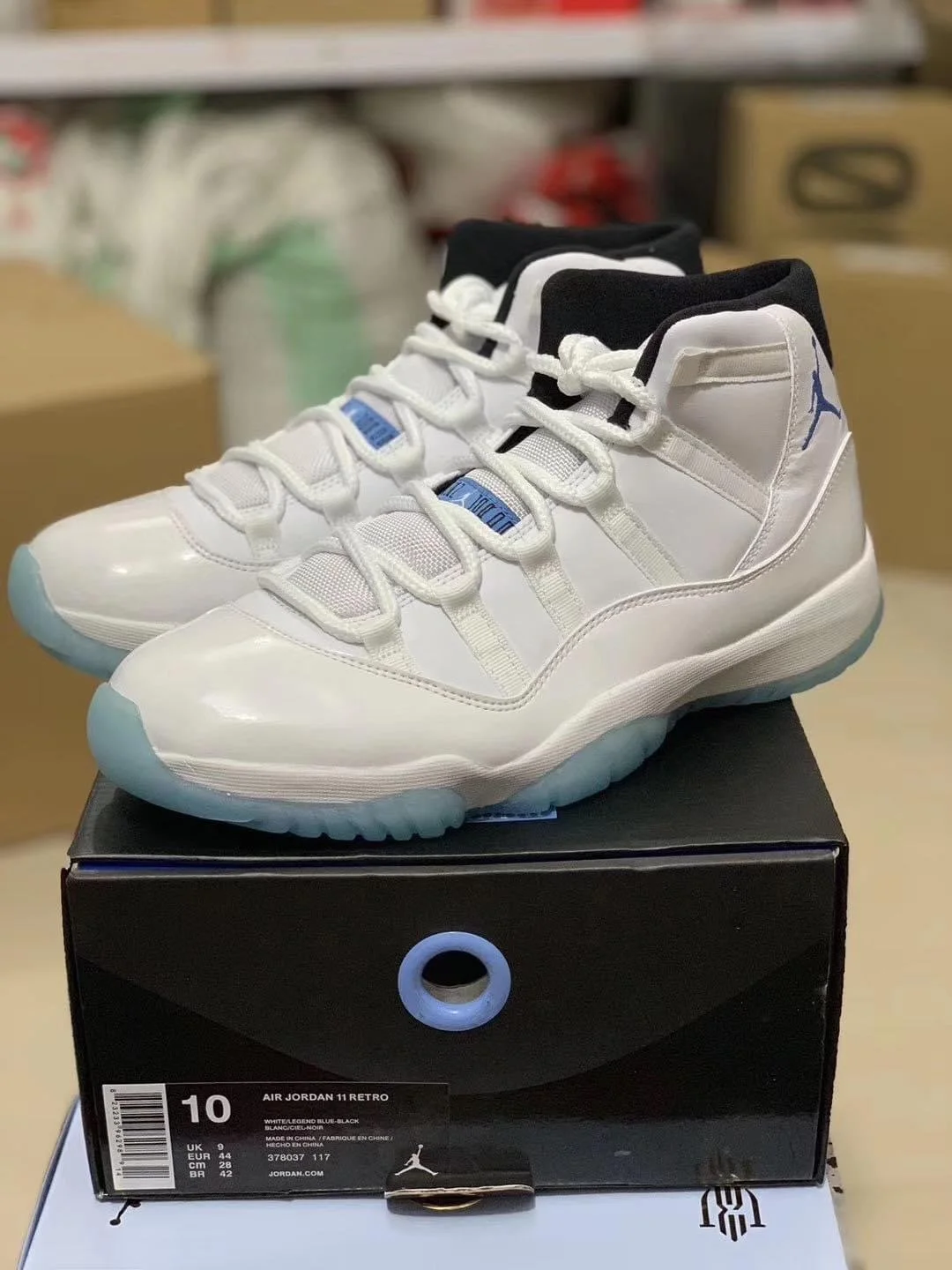 Jordan 11 Retro Low Legend Blue Grade School