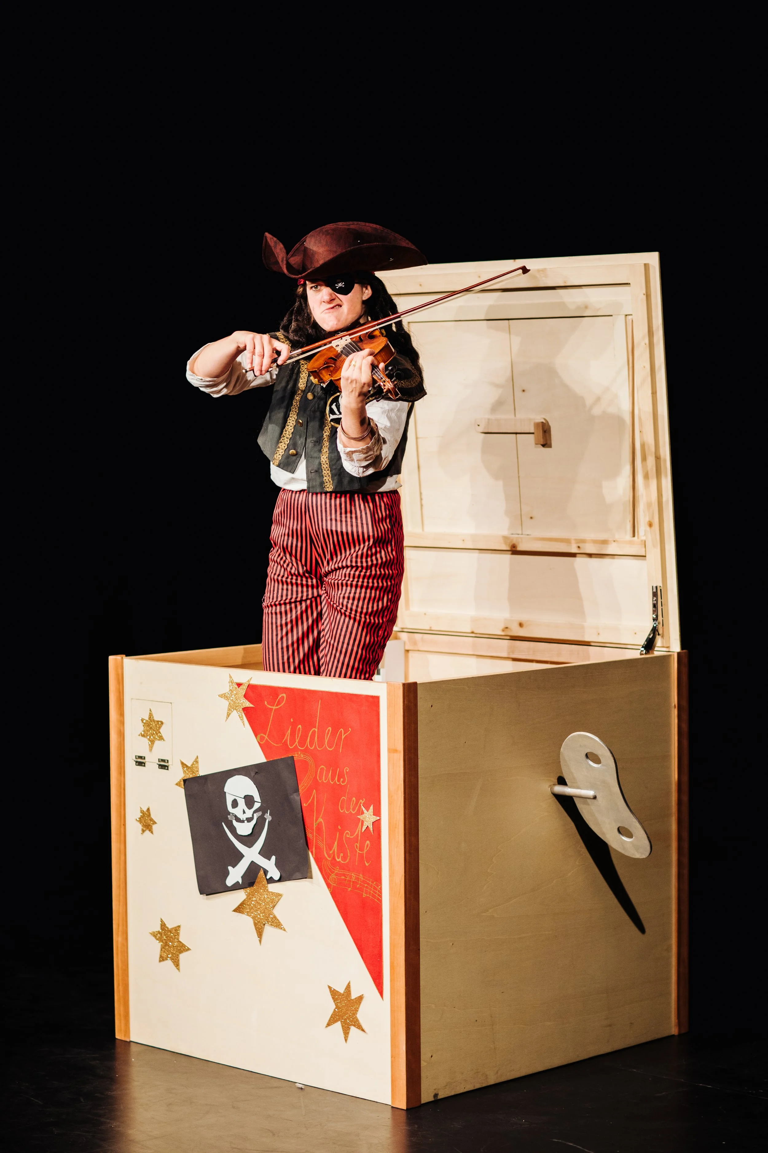 Piratenlieder aus der Kiste - Tag der offenen Tür Freie Naturschule Fürstenberg