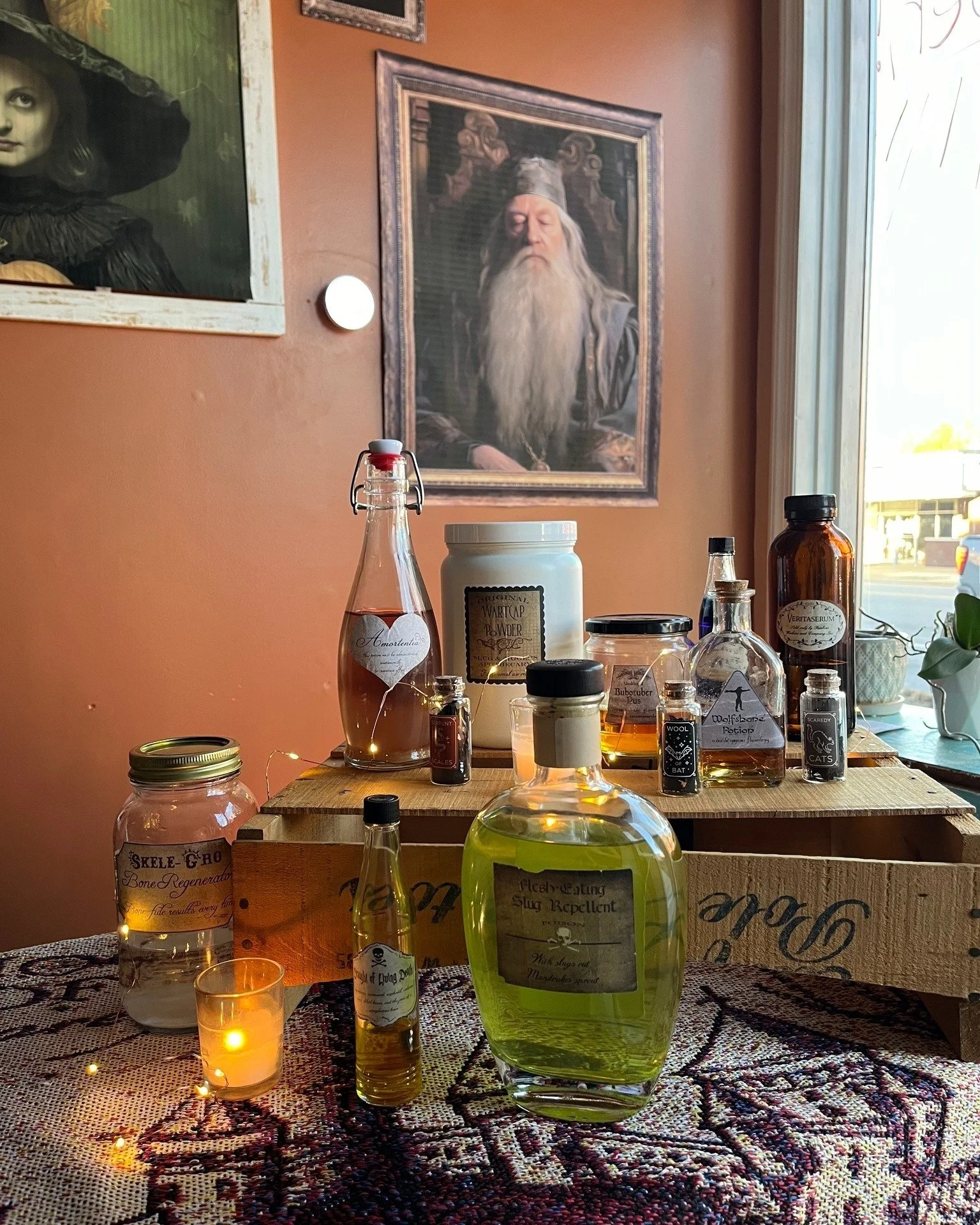 Sip warm butterbeer 🍺, stretch like a wizard 🧘‍♀️, and embrace the magic. Only one week left until Harry Potter Yoga!
Grab your tickets before all the spots disappear!
Thursday 10/23 6:30pm
1111-yoga.com/events