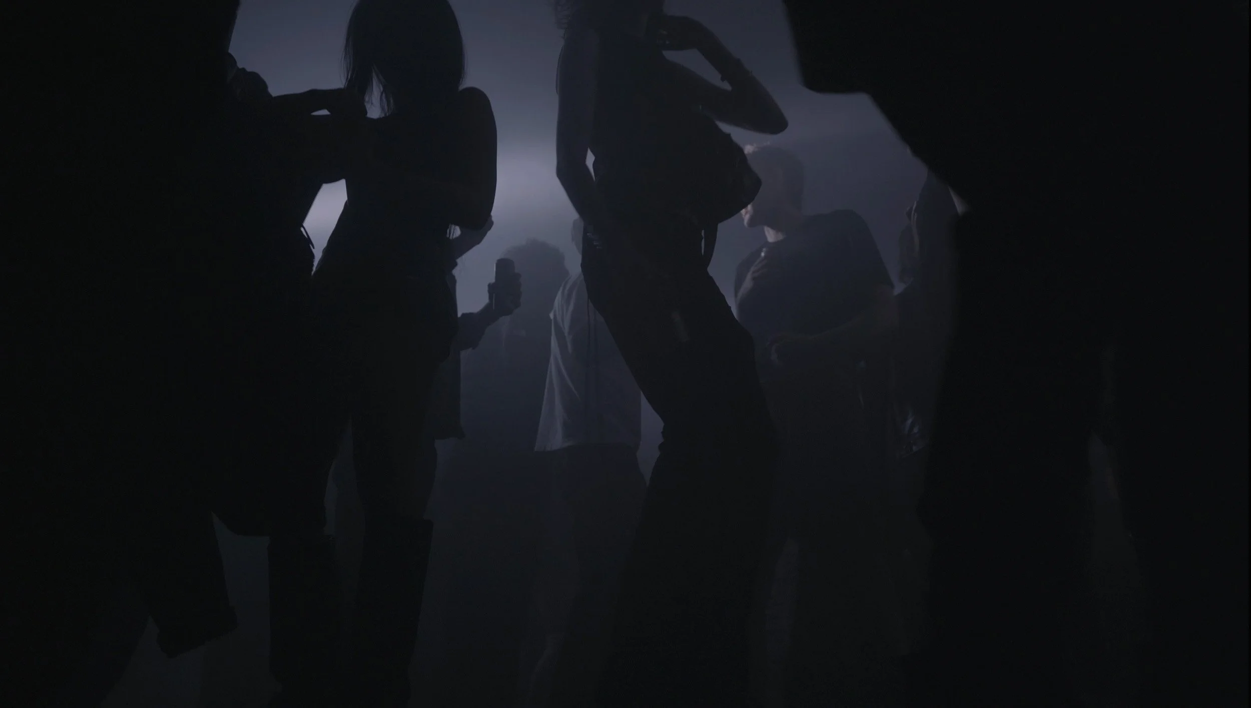 iplay crowd dancing-iplay.nyc Brooklyn event-diy
