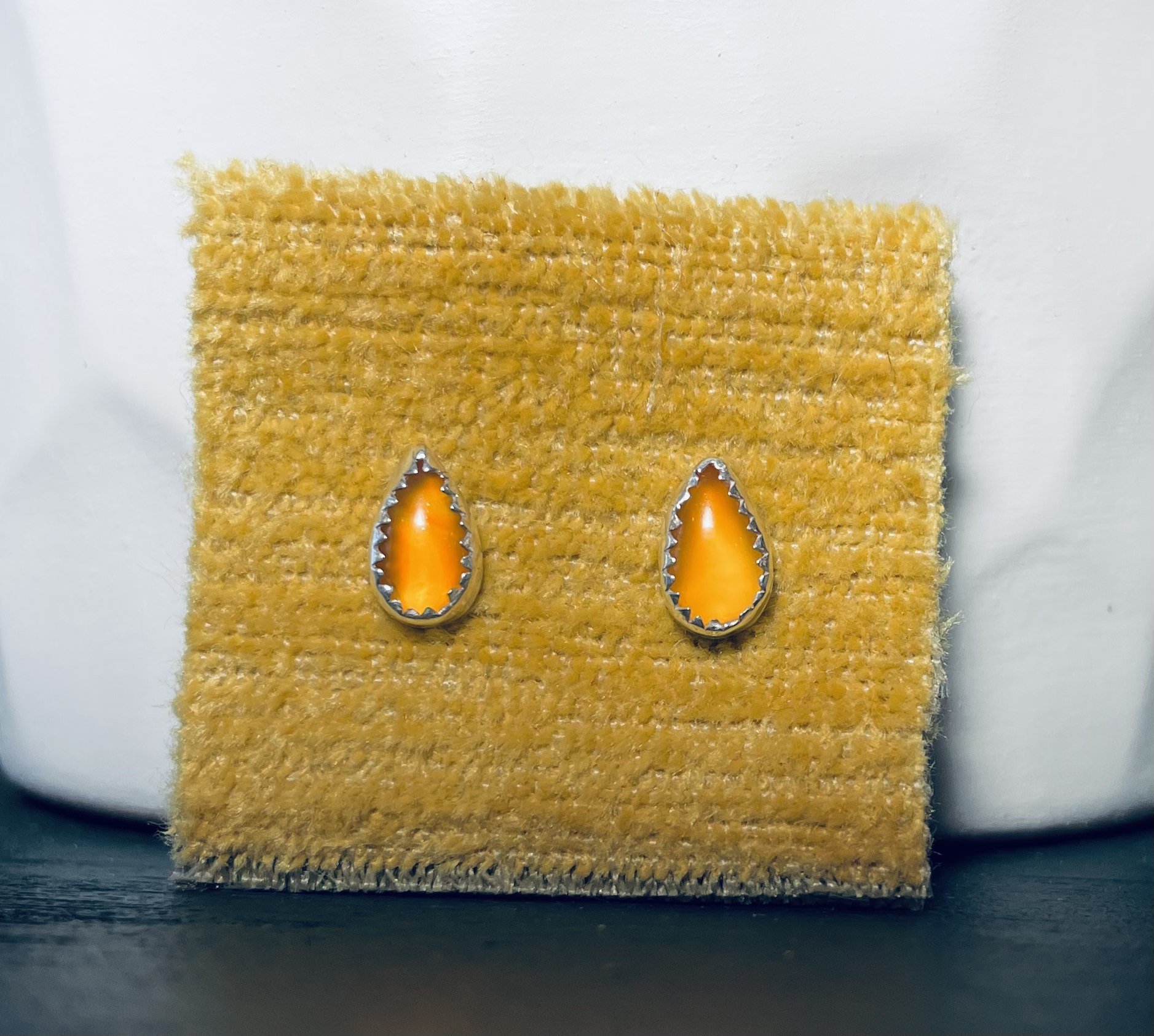 https://i.etsystatic.com/9873574/r/il/bb05e0/3913669818/il_fullxfull.3913669818_jhj6.jpg