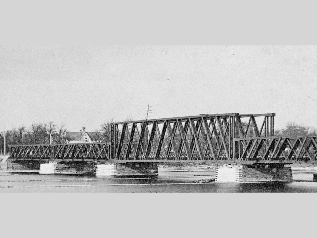 Fenelon Falls’ Swing Railway Bridge