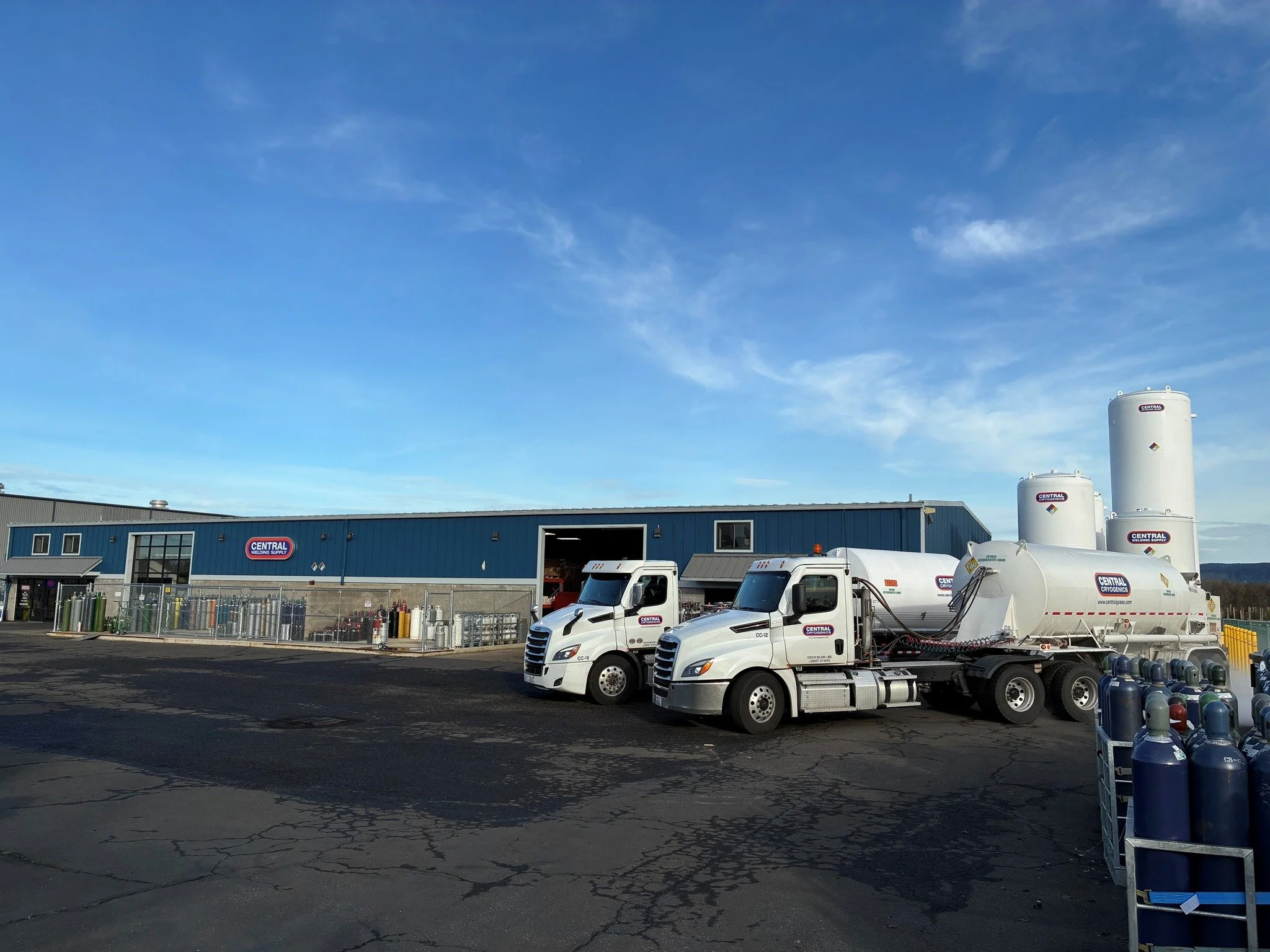 That&rsquo;s a wrap on another successful day in Hillsboro, OR! 💪😎

We&rsquo;re excited to announce that we completed our first fills of Liquid Oxygen and Liquid Argon to our new bulk tanks! A big thank you to our team members, Ryan Philpott and Ji