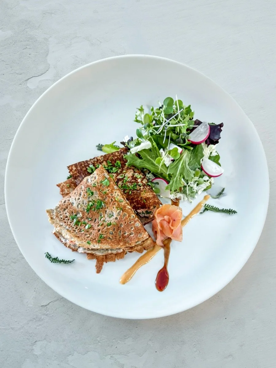 Chef David Wynne is joining us in the kitch this month for The Cr&ecirc;pe and Blini Class! He has spent years mentoring young chefs and sharing his love for cooking through teaching. One of the coolest parts of his process is that many of the dishes