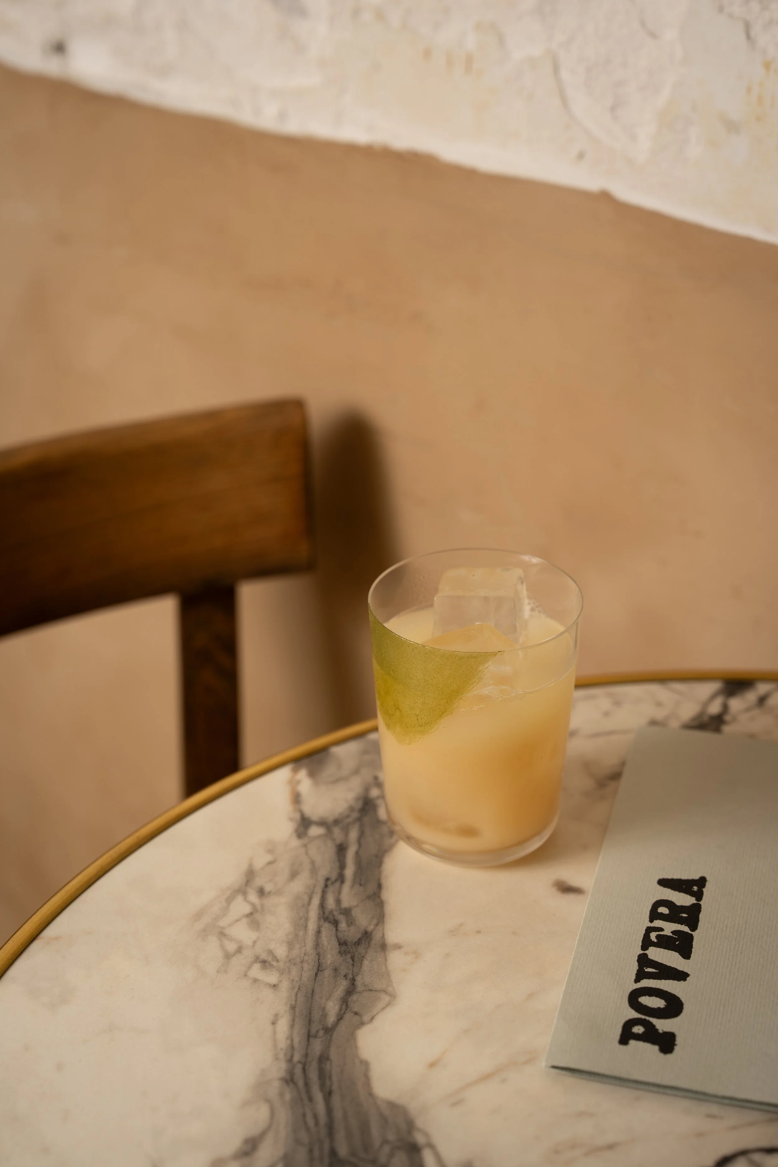 Bar-povera-©Justine-Nerini