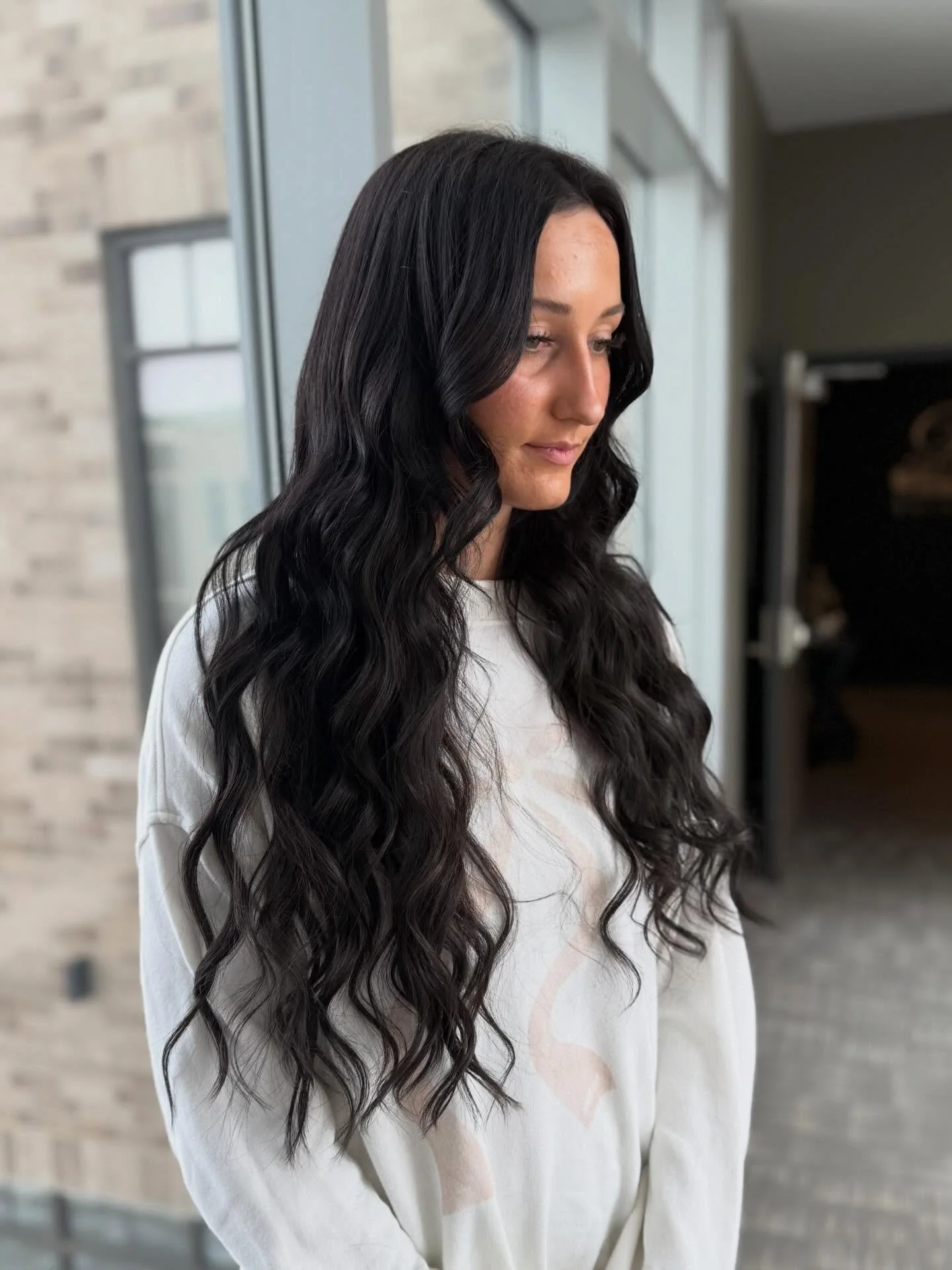 K-tips, IBE, both&hellip;how to decide?! 😅

There are so many choices with extensions these days and which methods are the most popular seem to come and go. My philosophy is that the right method for you is the one that achieves your dream hair in a