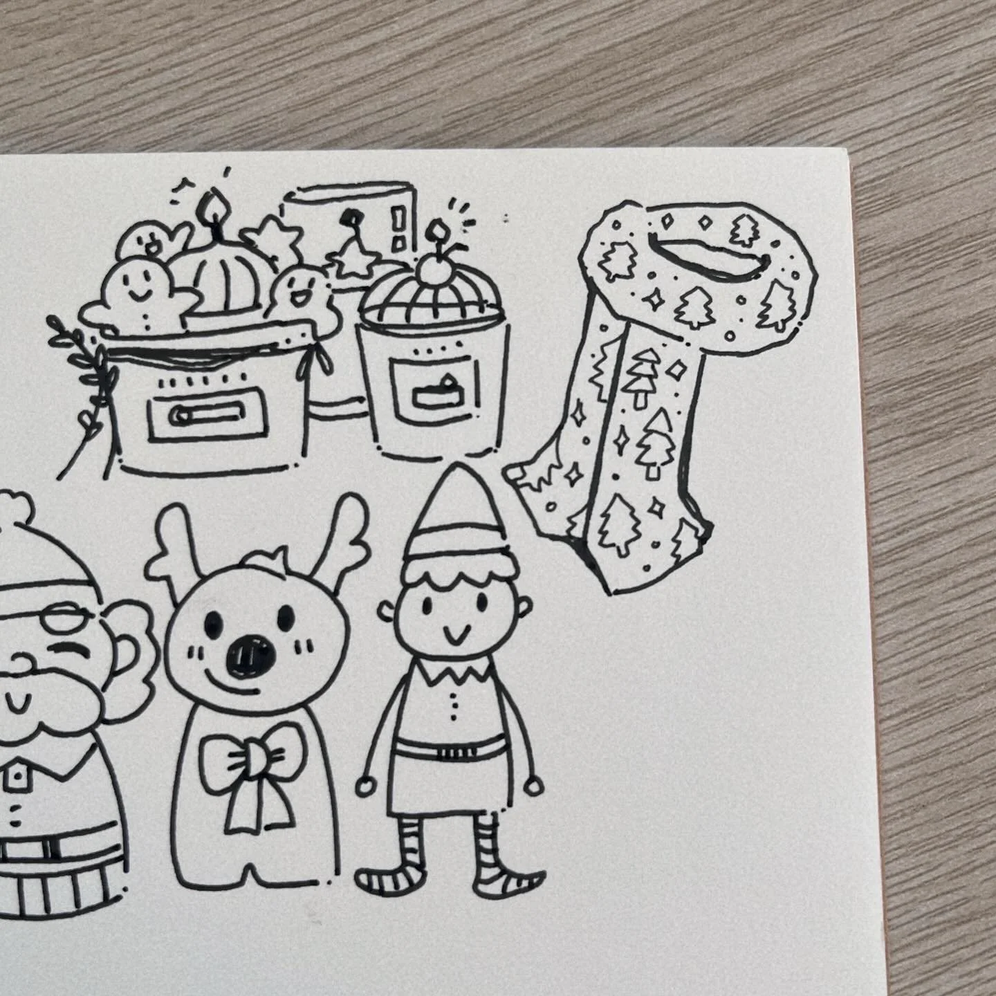 Day 5 of #adventcalendarchristmasdoodle !
I&rsquo;ve only got two favorite scarves, and I&rsquo;ve been wearing them every winter for 10 years 🤣💛🩵

I almost lost my blue one at the Heathrow Airport. But the staff helped me get it back after boardi