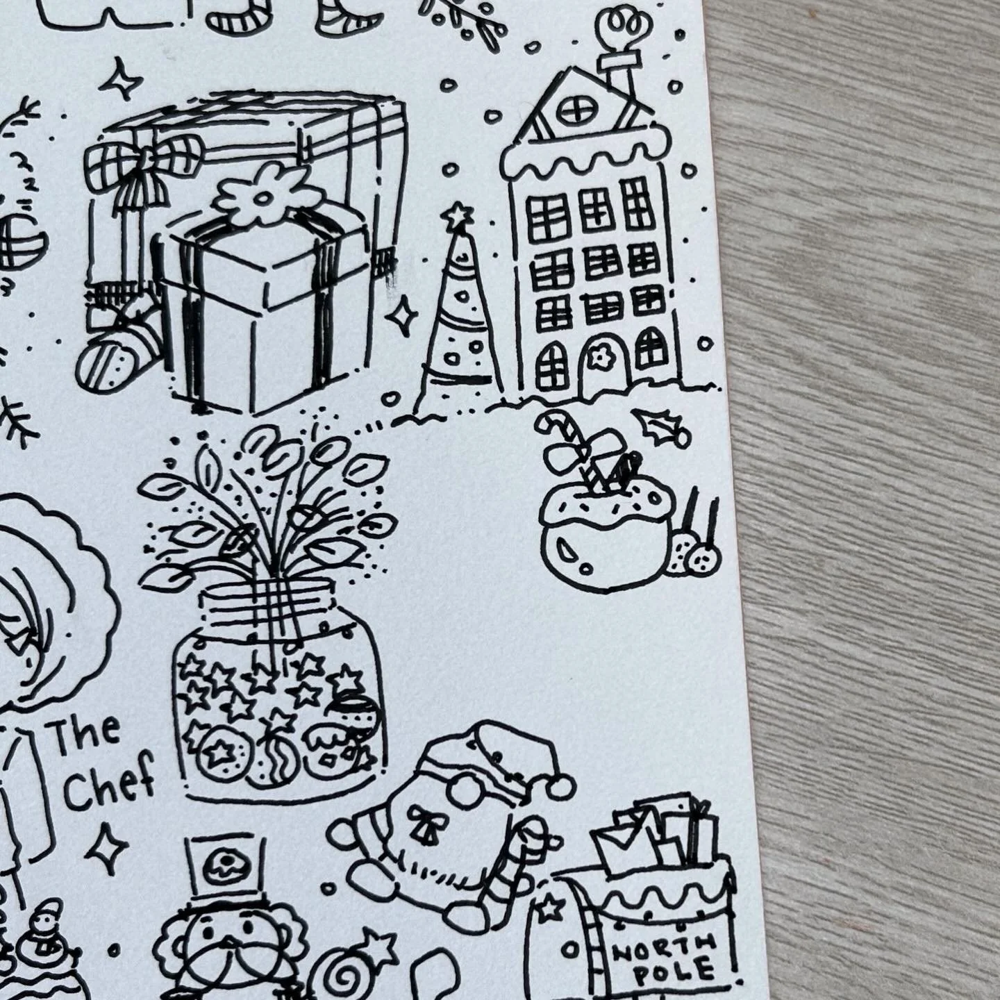 Day 21 of #adventcalendarchristmasdoodle !
Chocolate sauce and sprinkles on an apple, or maybe dipped in peanut sauce&hellip; no idea how it tastes, but it looks so dreamy and glossy 🍎✨
🤔 It feels more like a fairytale treat than real food haha
.
.