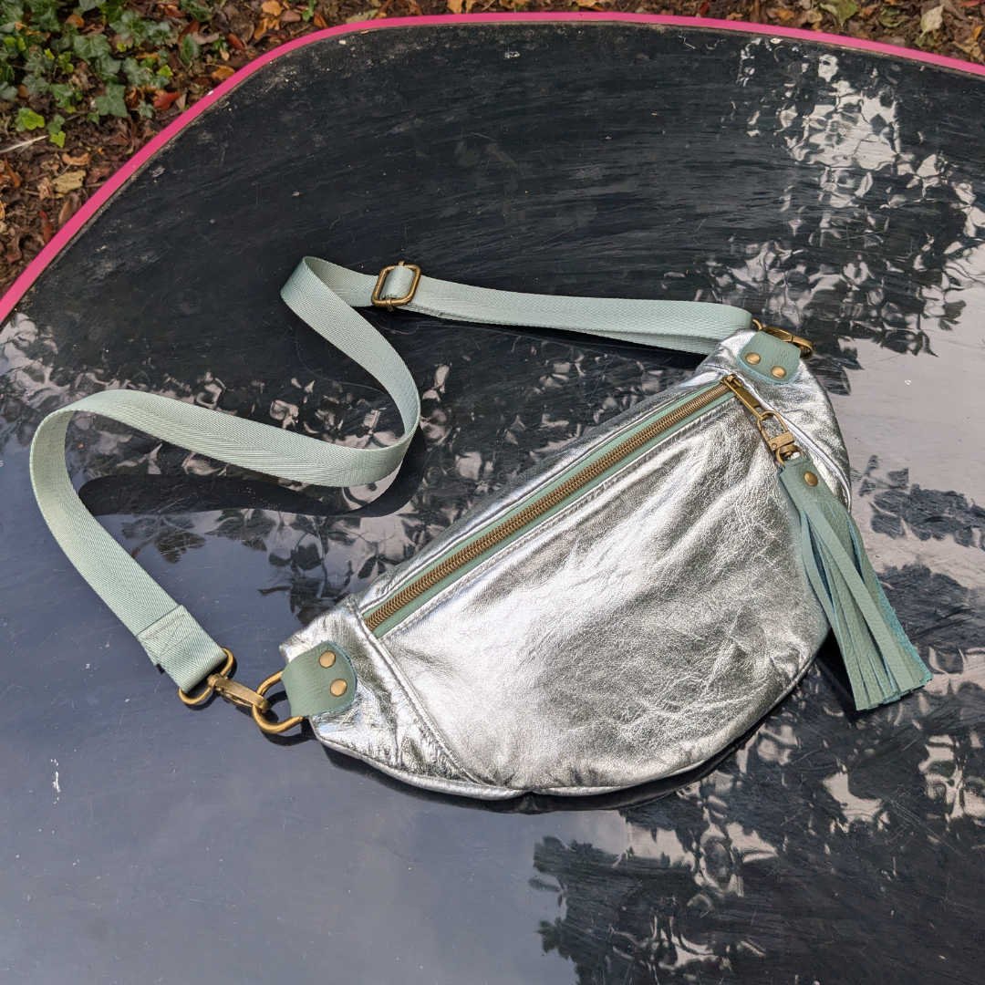 silver & mint sling bag.png