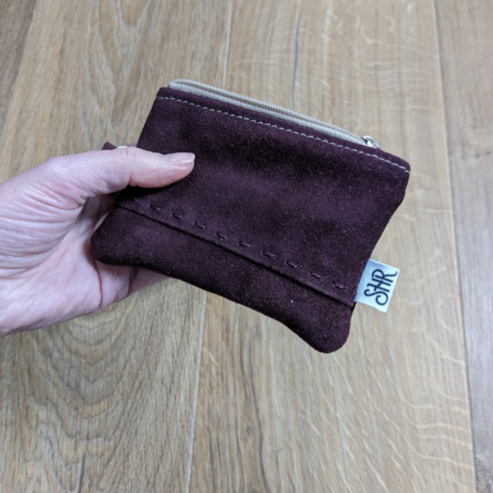 Small zipped purse - suede