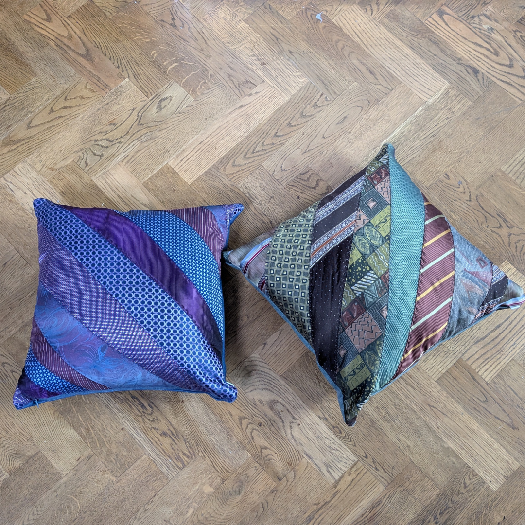 sarahs cushions.png