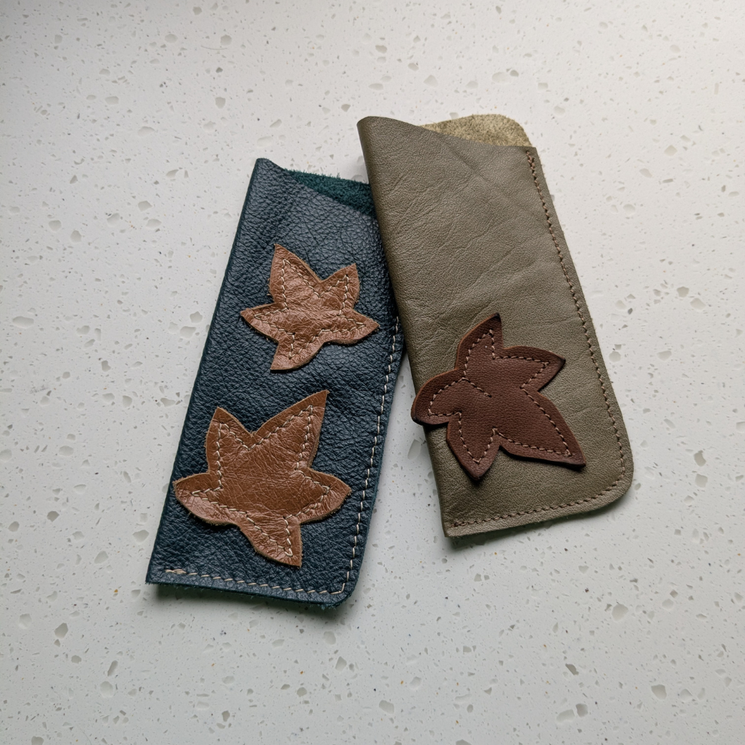 Leather glasses case - leaves